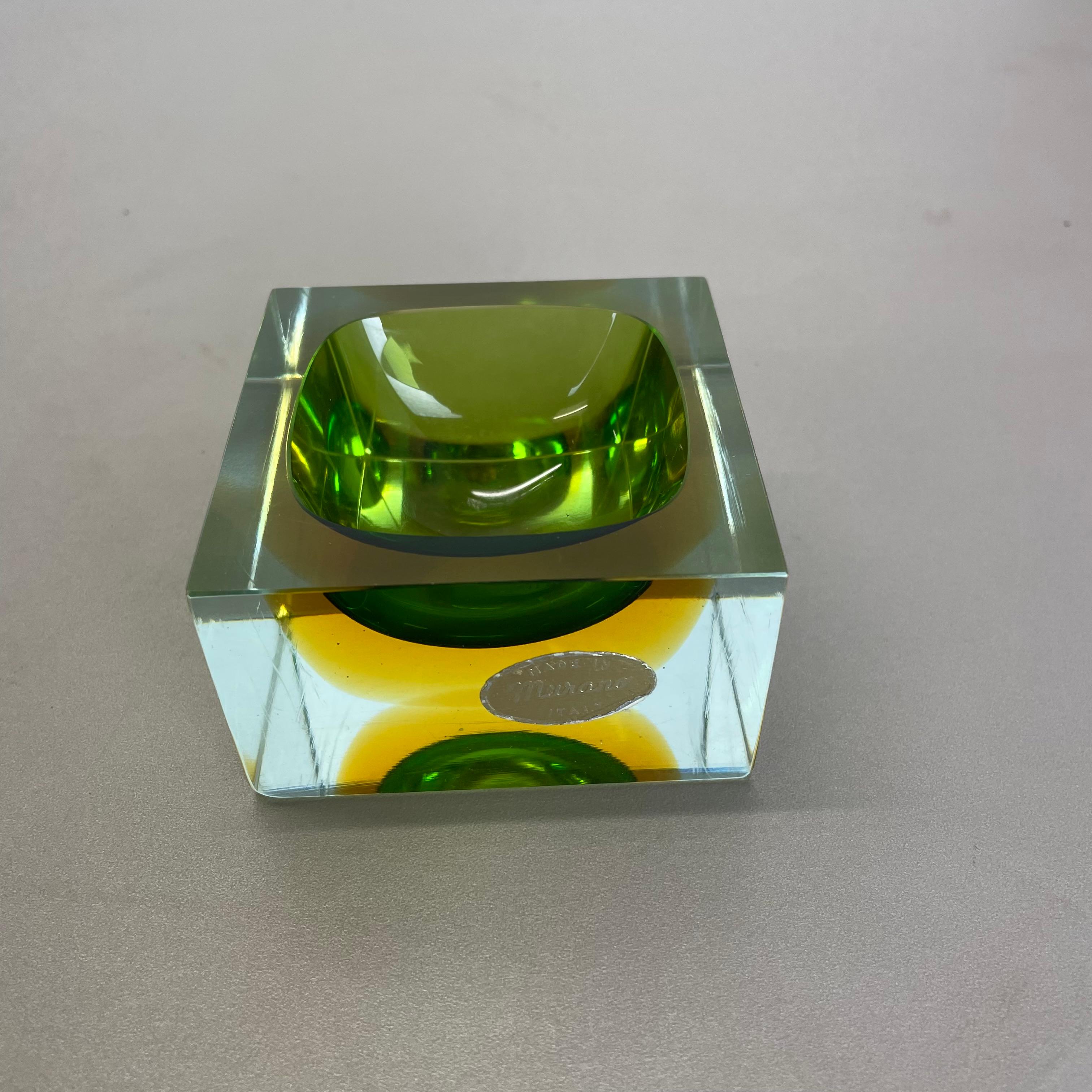 Murano green Glass Sommerso Block Cube Ashtray Element Flavio Poli, Italy, 1970s 1