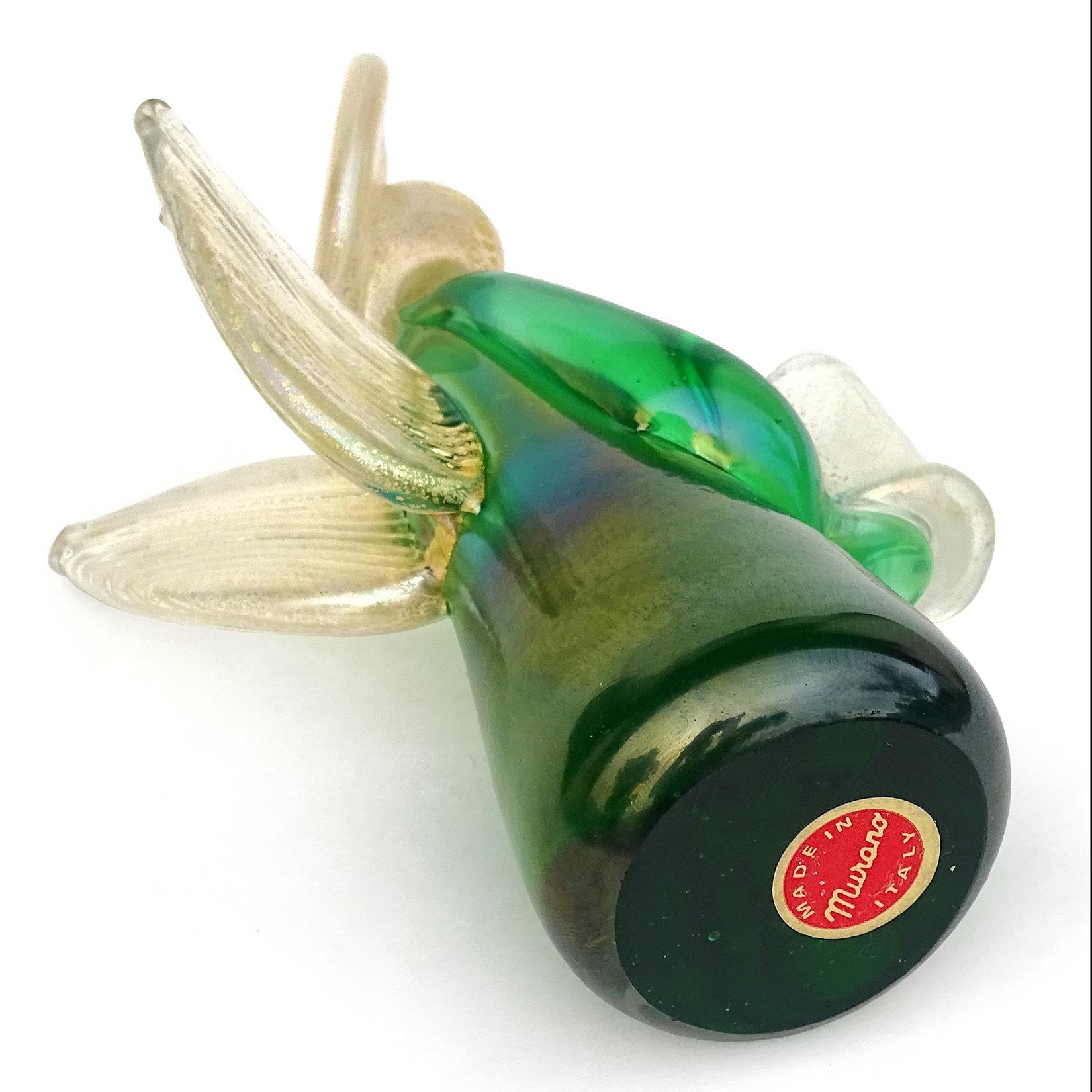Murano Green Iridescent Gold Flecks Italian Art Glass Angel Candleholder Figure Bon état - En vente à Kissimmee, FL