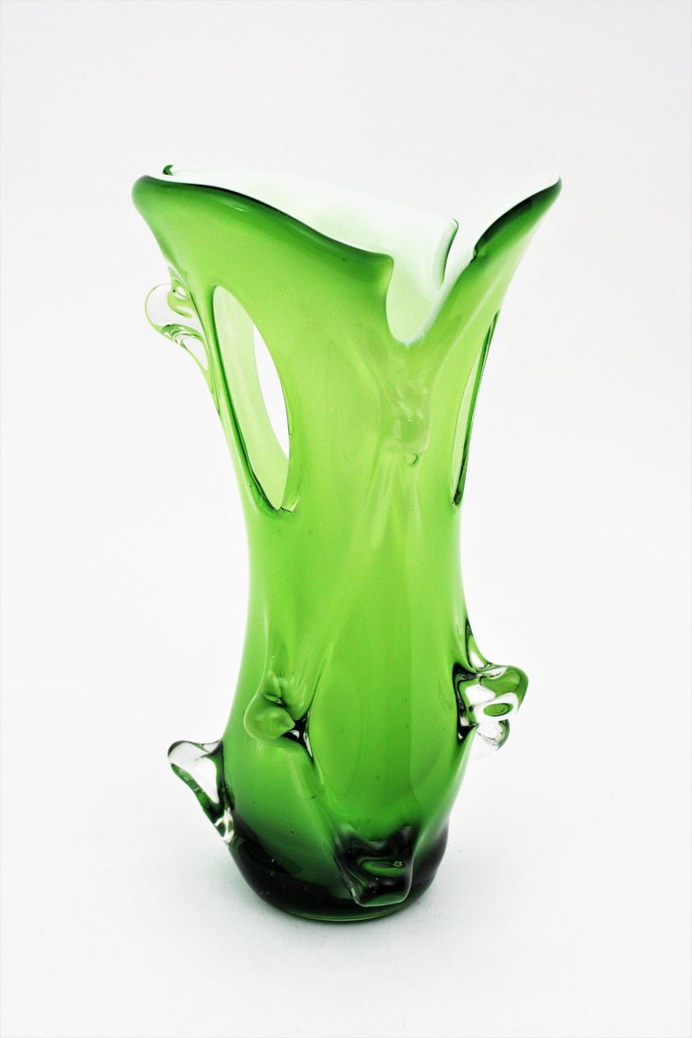 20th Century Murano Green Italian Art Glass Forato Vase For Sale