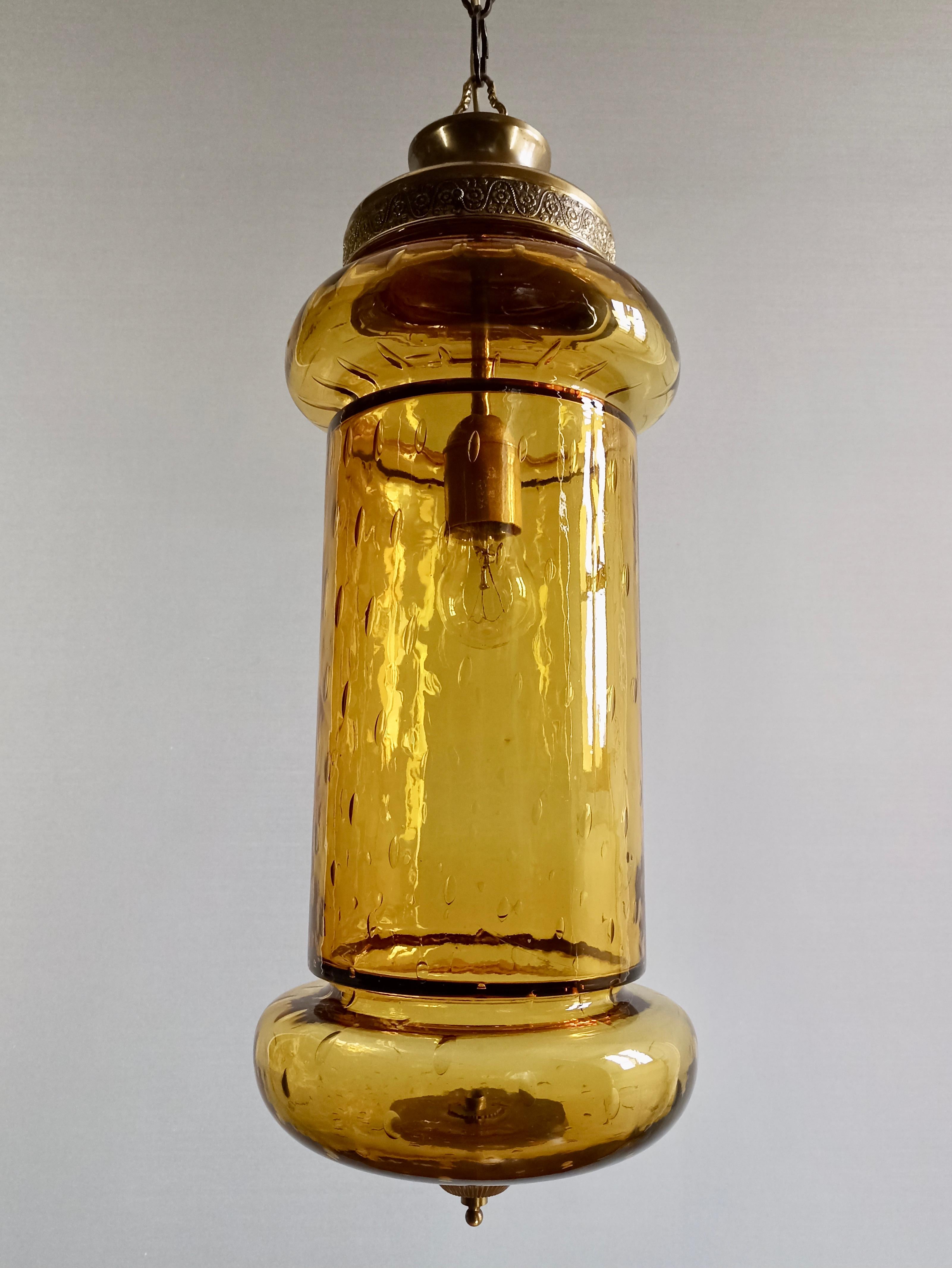 Italian Murano hand-blown Bulicante glass lantern with brass frame. Italy, late 1950s. For Sale