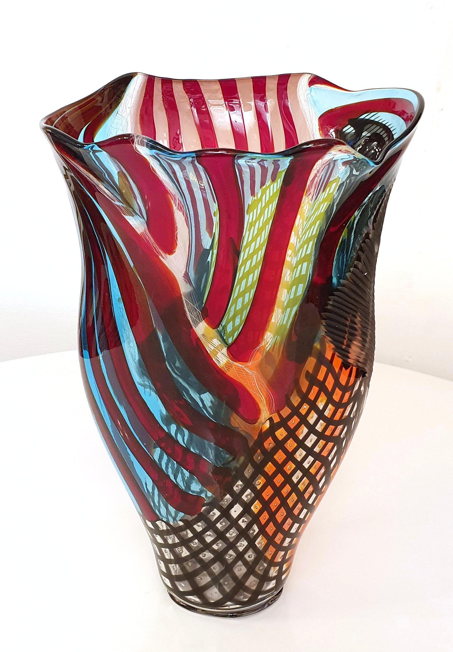 Murano hand blown glass vase signed by Lino Tagliapietra.