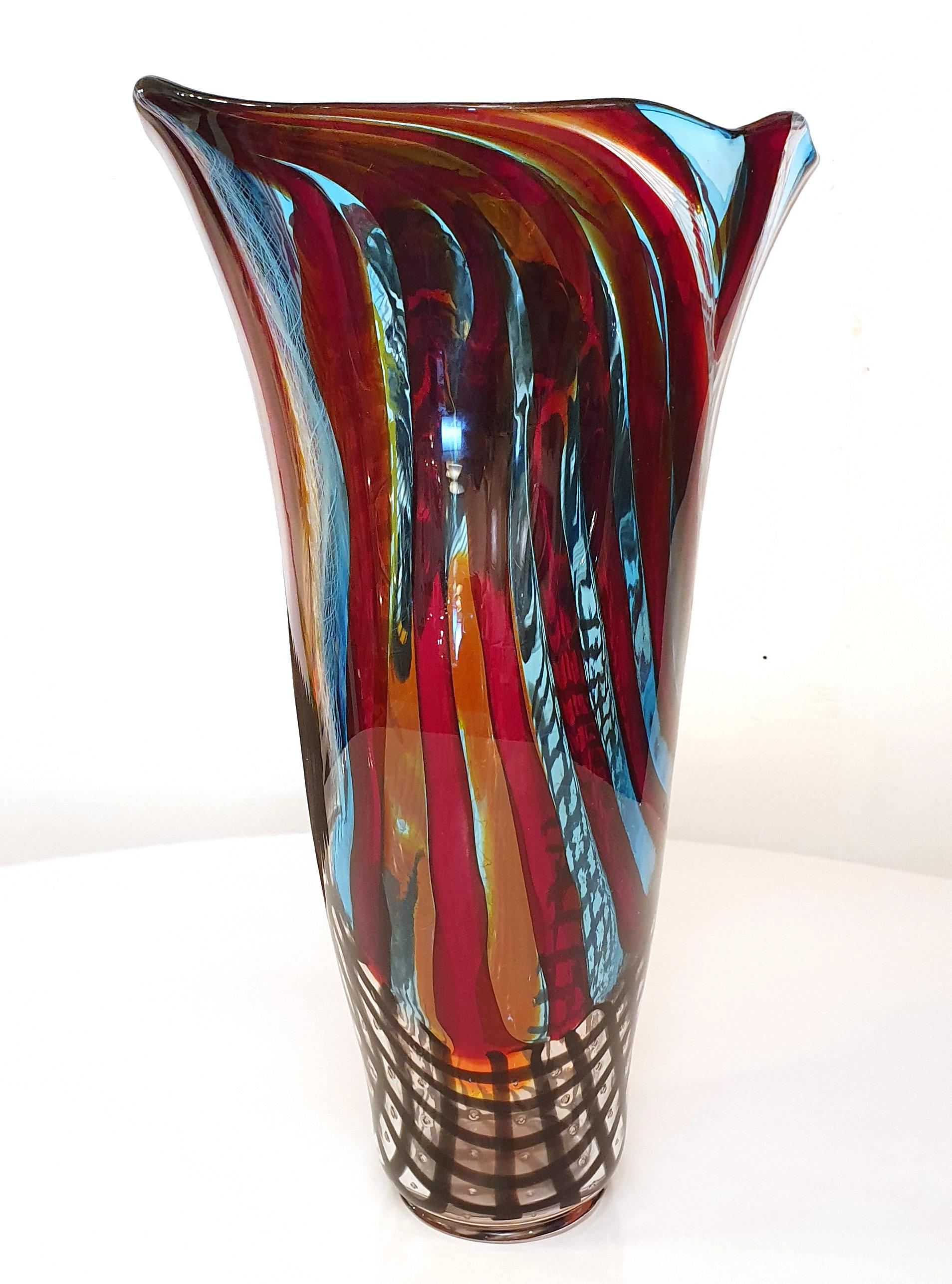 Mid-Century Modern Murano Hand Blown Glass Vase Signed by Lino Tagliapietra  For Sale