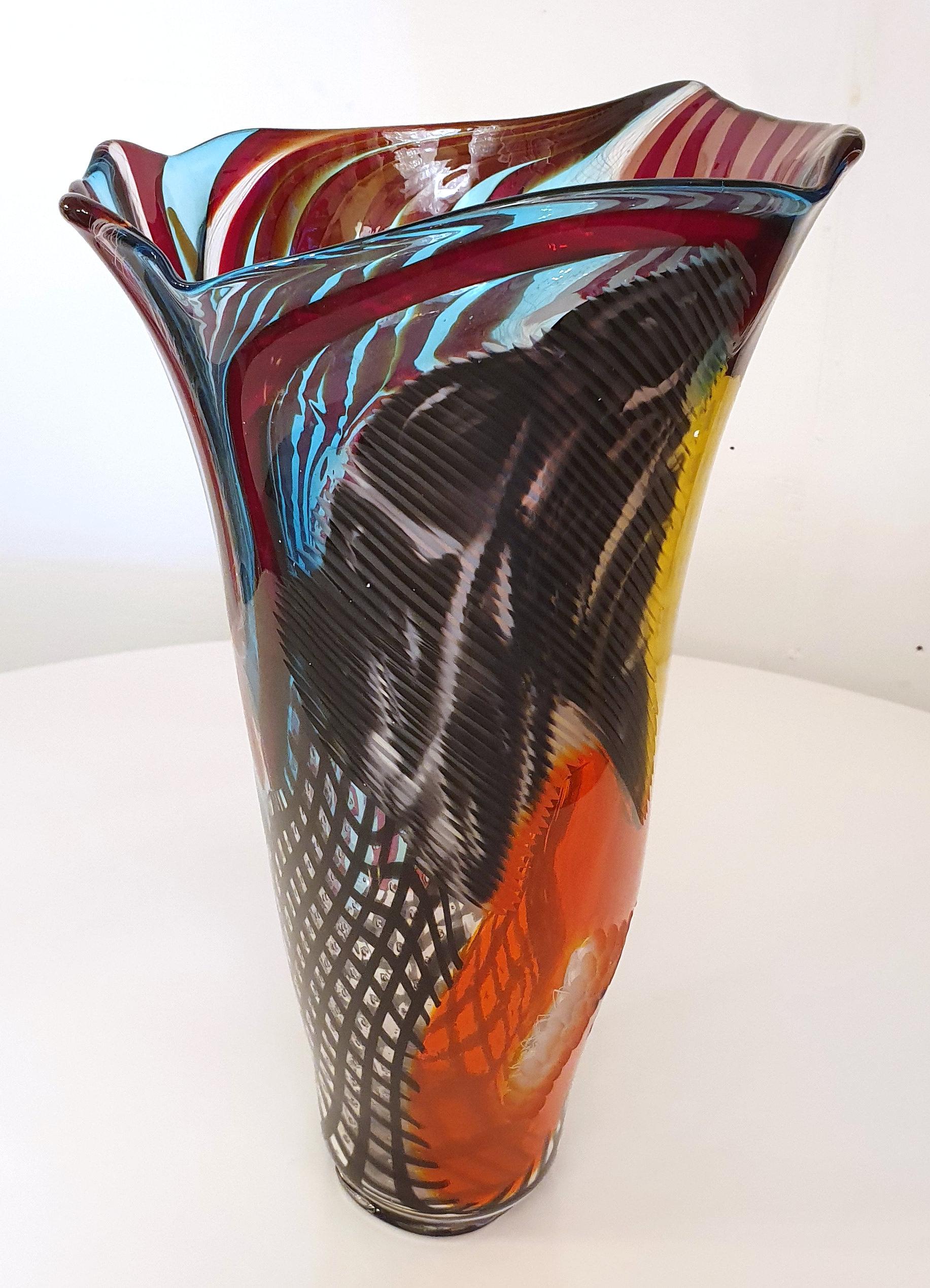 Murano Hand Blown Glass Vase Signed by Lino Tagliapietra  For Sale 2