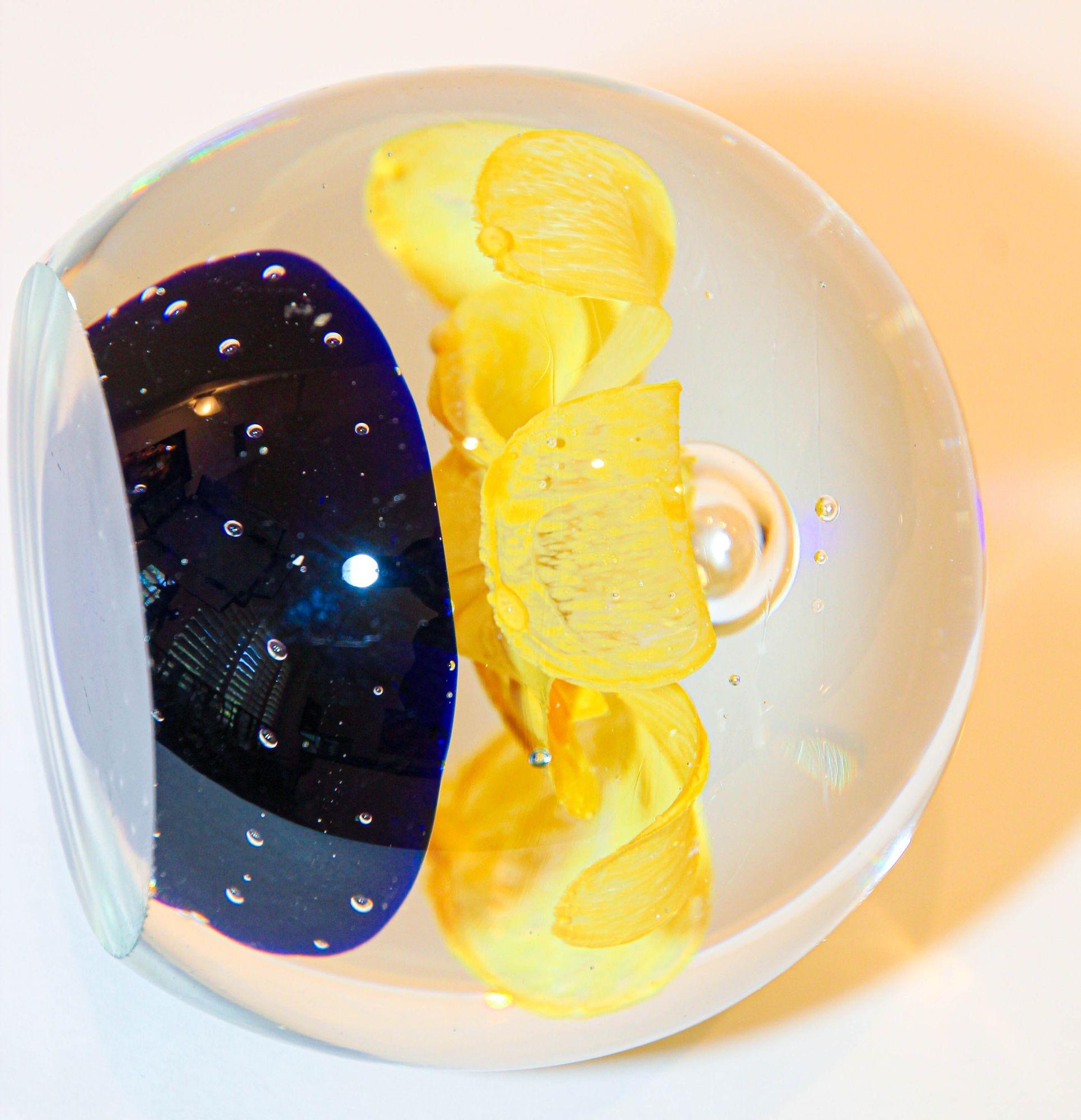 Murano Hand Blown Paperweight Yellow Flower with Blue Base Collectible Art Glass For Sale 6