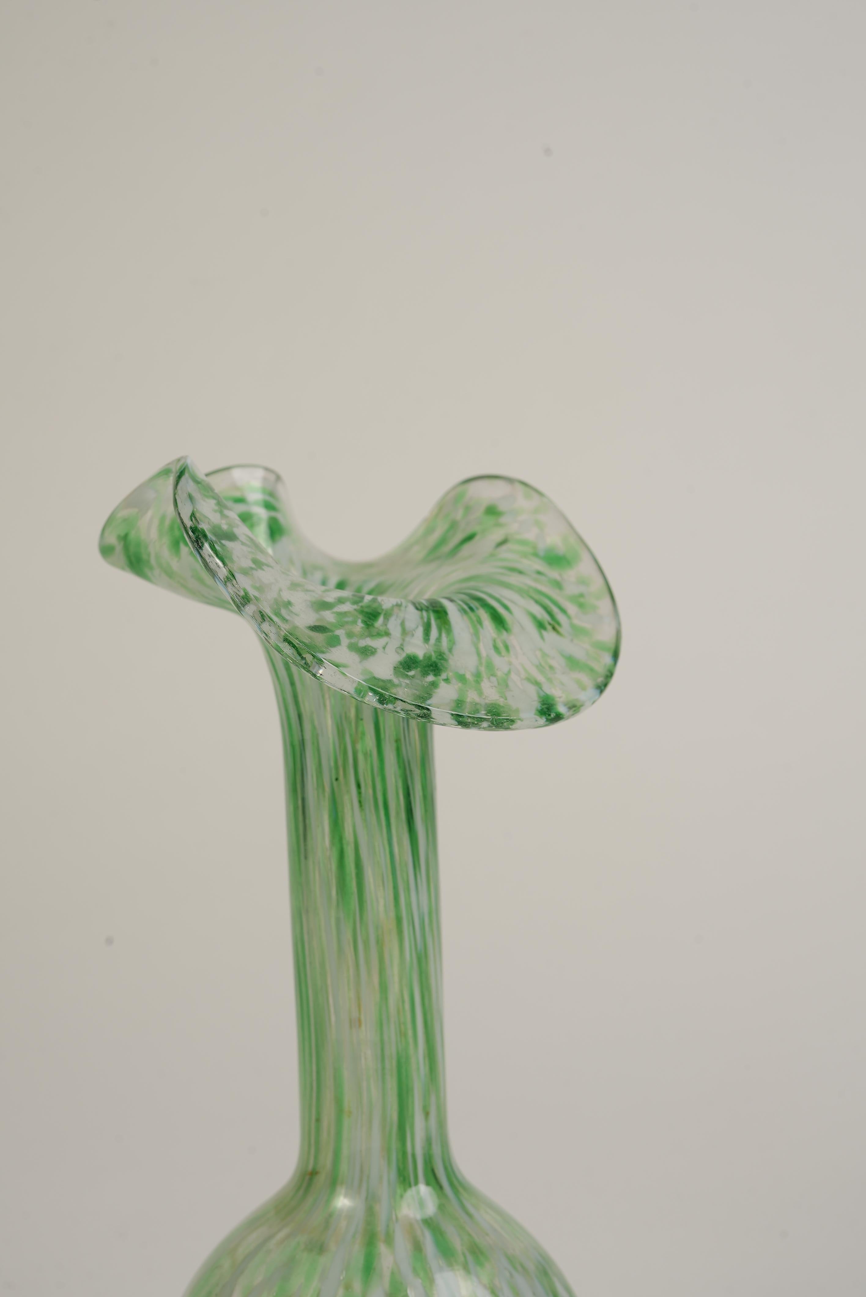 Vaso in vetro artistico soffiato a mano di Murano In condizioni buone in vendita a Worcester Park, GB