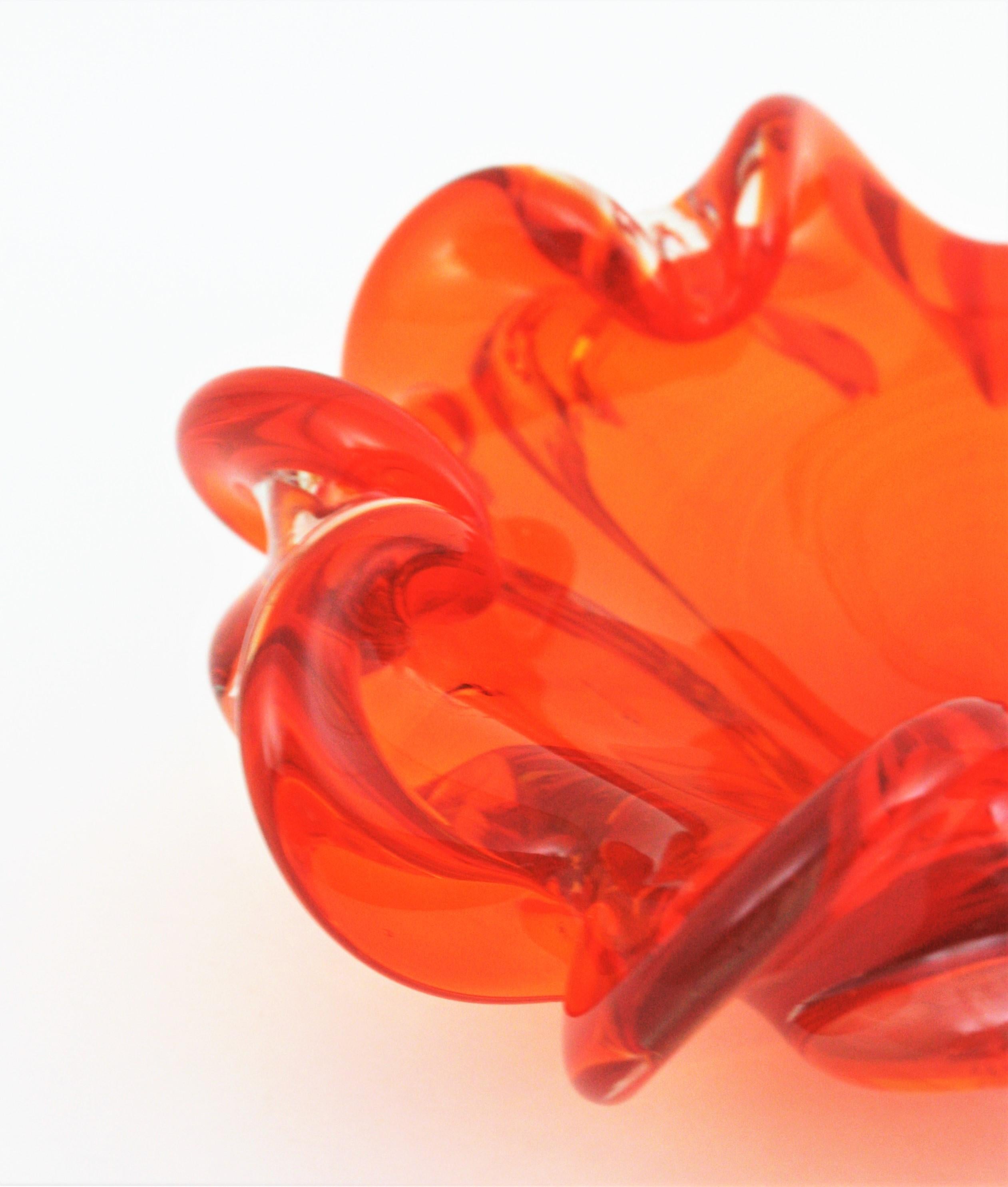 Midcentury Italian Murano Sommerso Orange and Clear Art Glass Bowl / Ashtray For Sale 5