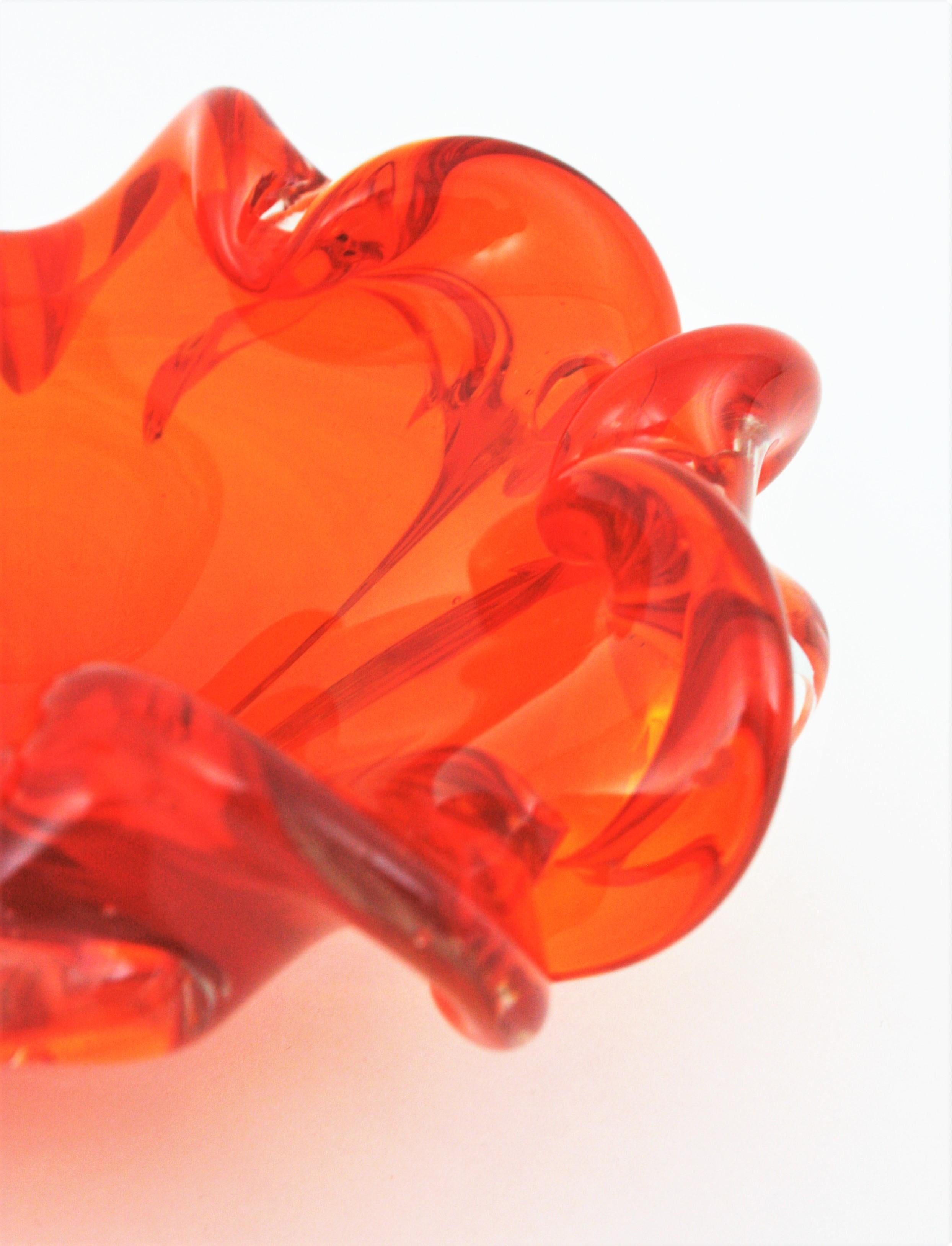 Mitte des Jahrhunderts Italienisch Murano Sommerso Orange und klar Kunstglas Schale / Aschenbecher im Angebot 5
