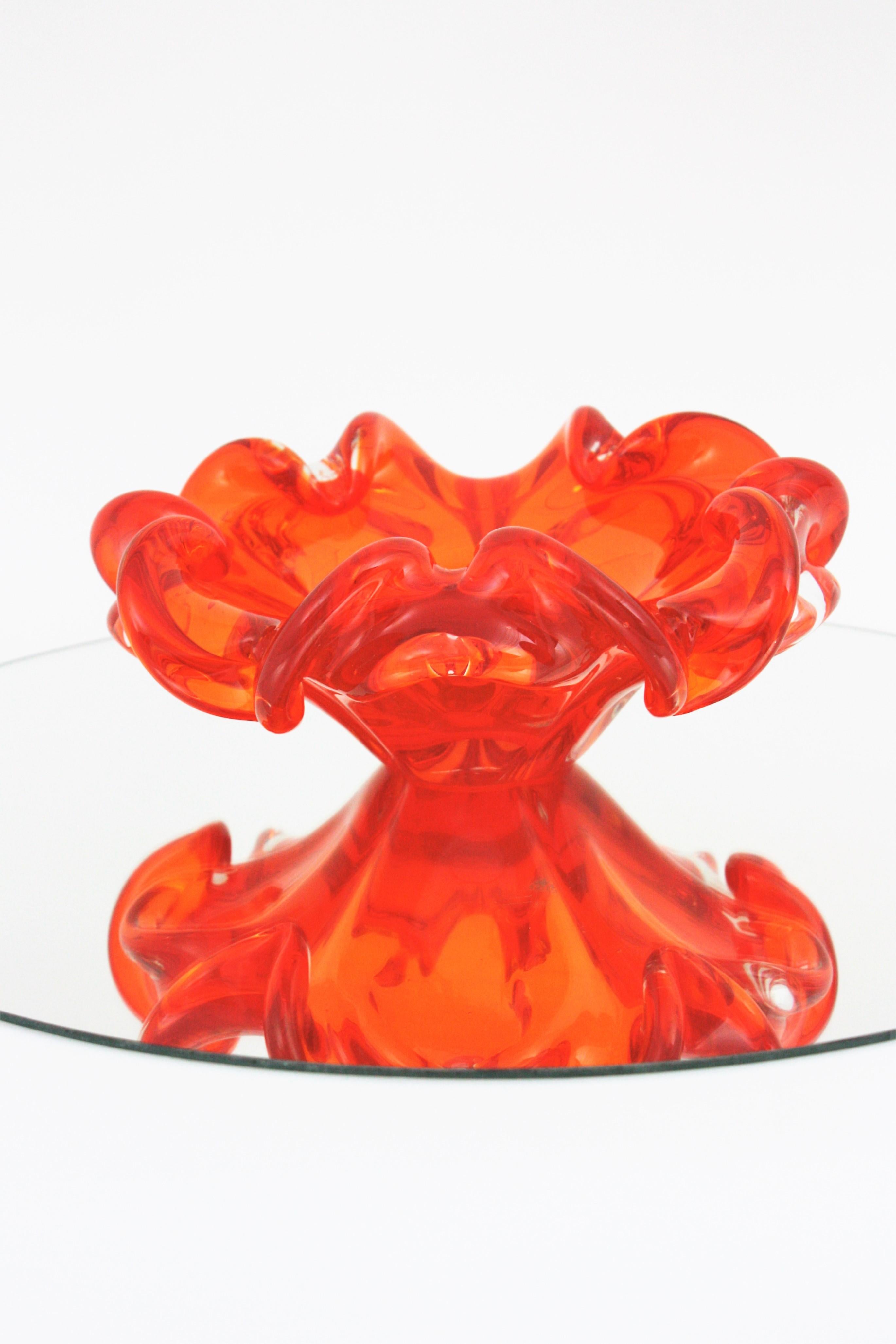 Midcentury Italian Murano Sommerso Orange and Clear Art Glass Bowl / Ashtray In Good Condition For Sale In Barcelona, ES