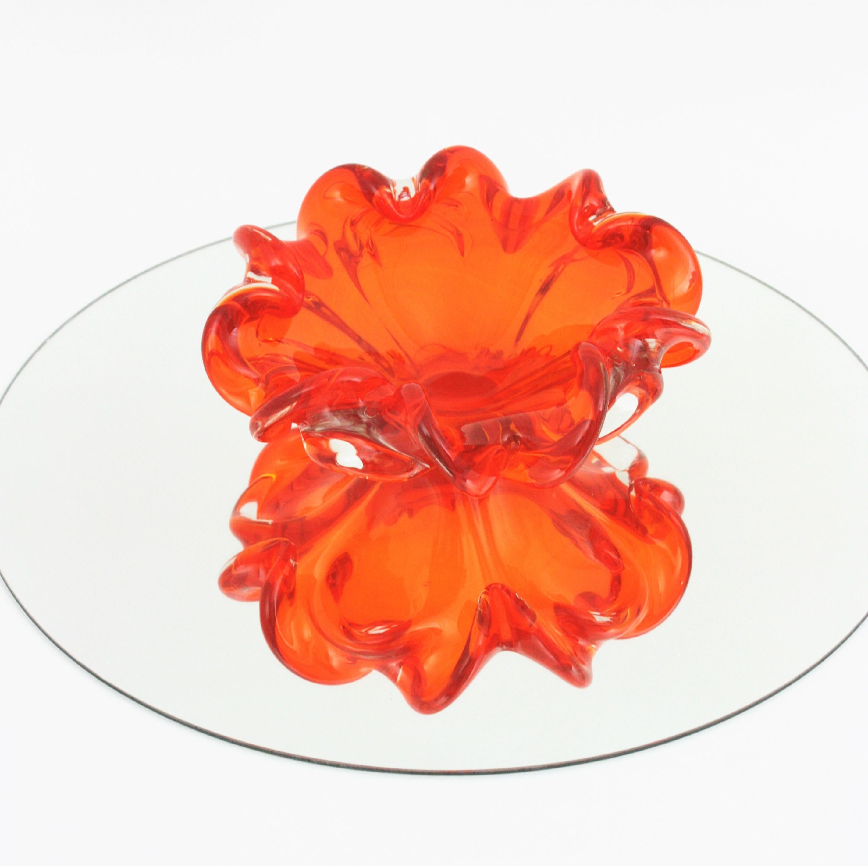 Midcentury Italian Murano Sommerso Orange and Clear Art Glass Bowl / Ashtray For Sale 2