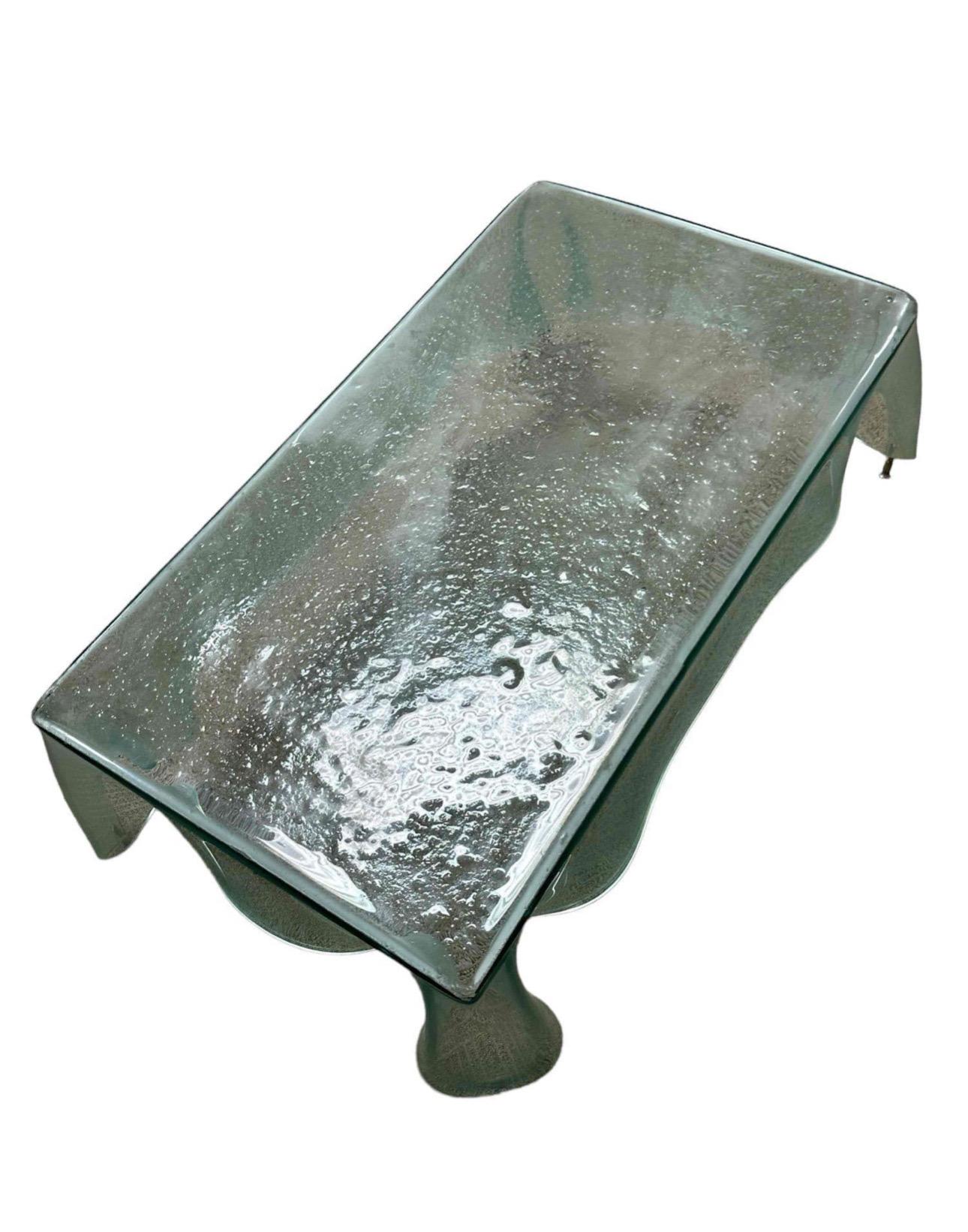 Moderne Table basse en verre soufflé à la bouche 