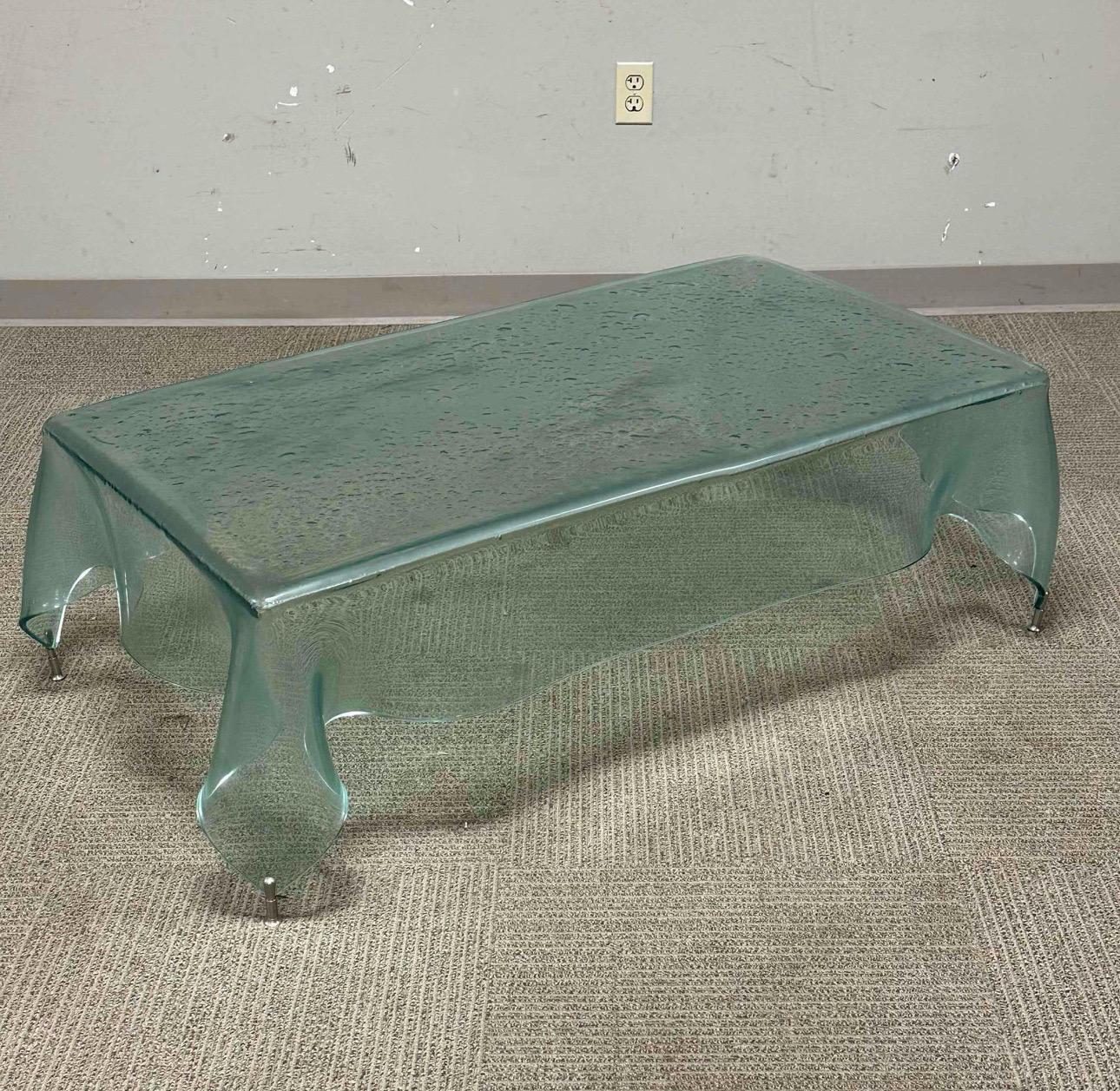 Fin du 20e siècle Table basse en verre soufflé à la bouche 