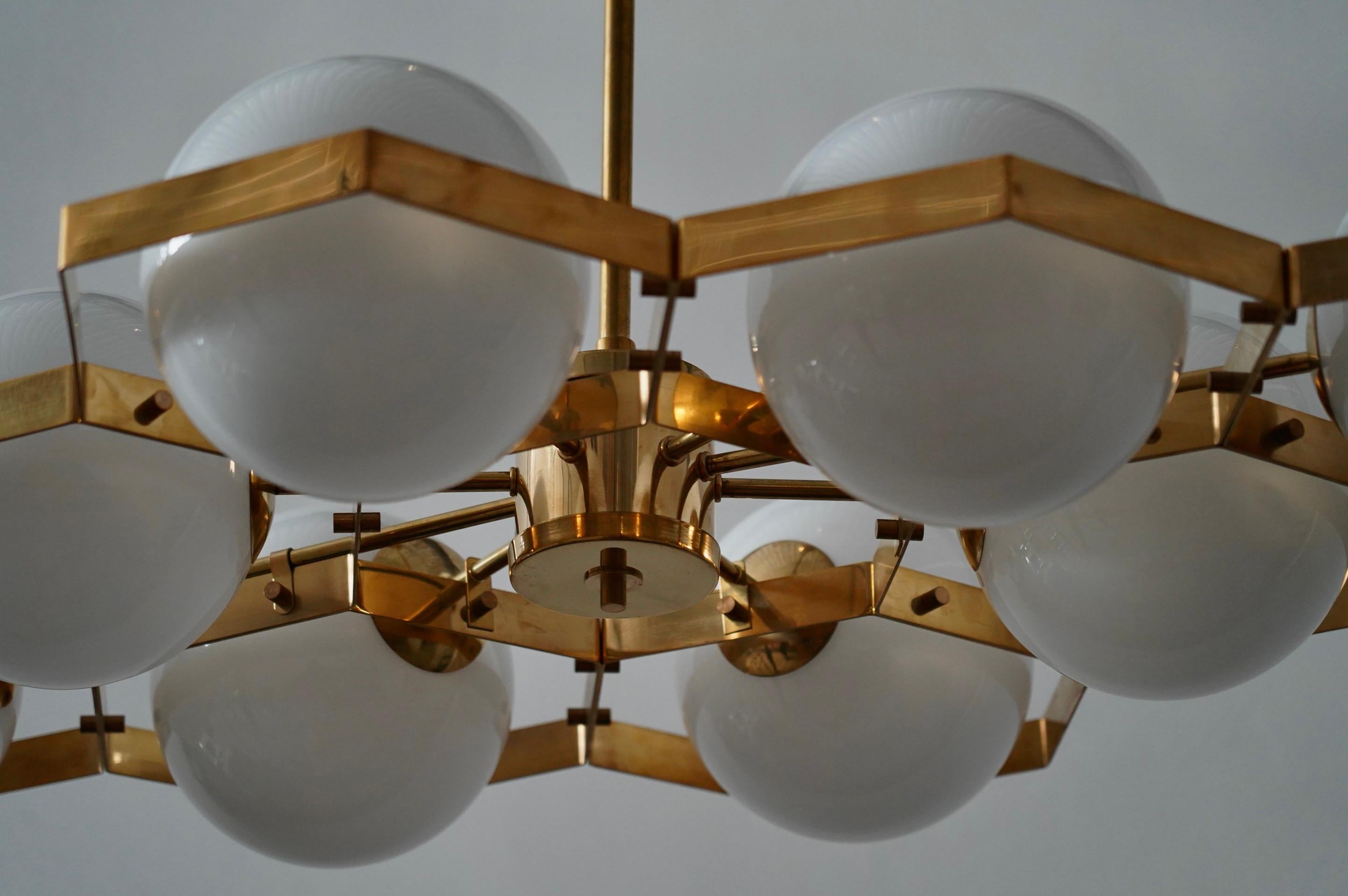 Murano Hexagonal White Glass and Brass Mid-century Chandelier and Pendant, 2020 For Sale 2