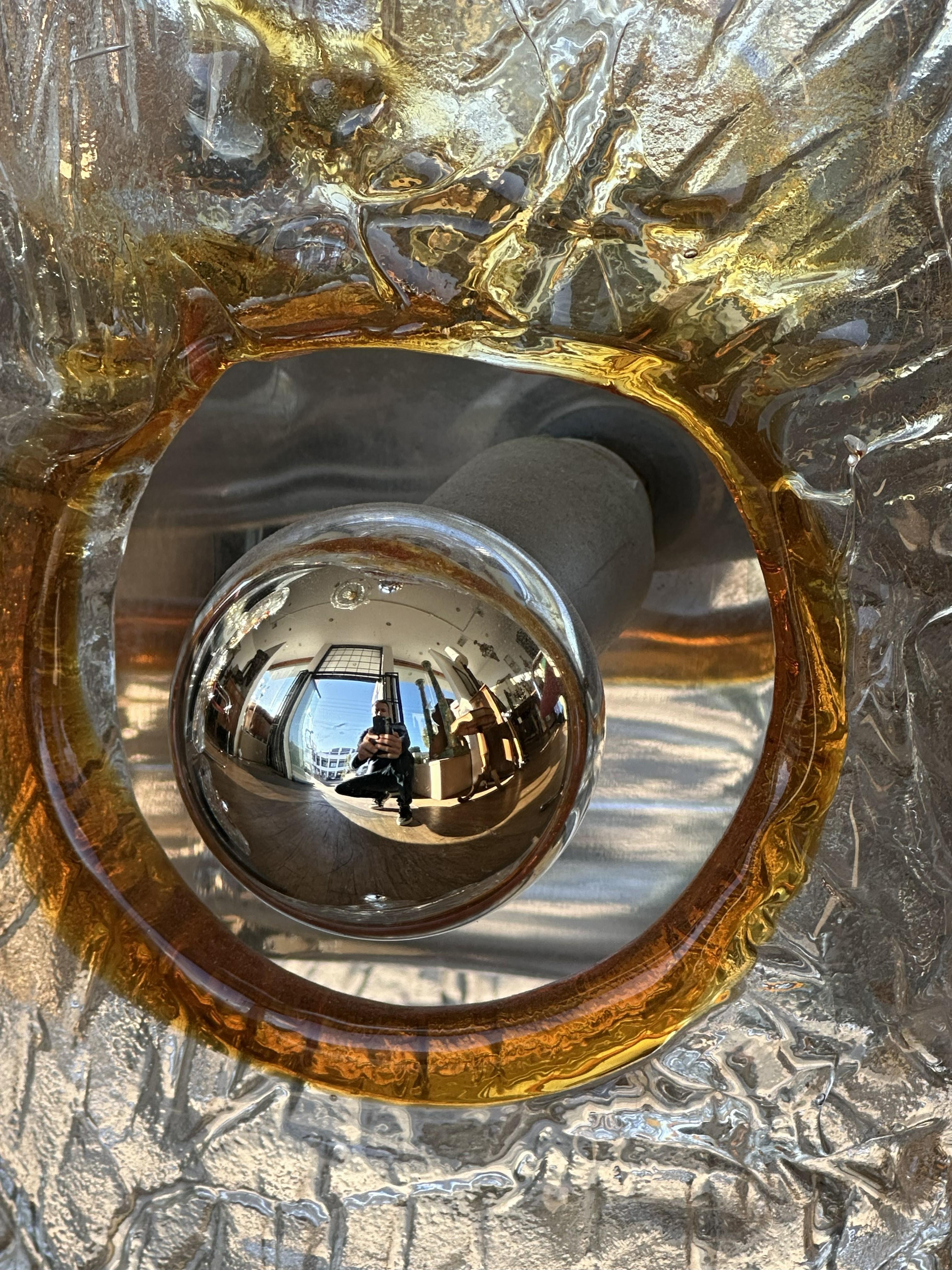 Apliques de cristal helado de Murano y cromo de Mazzega finales del siglo XX en venta