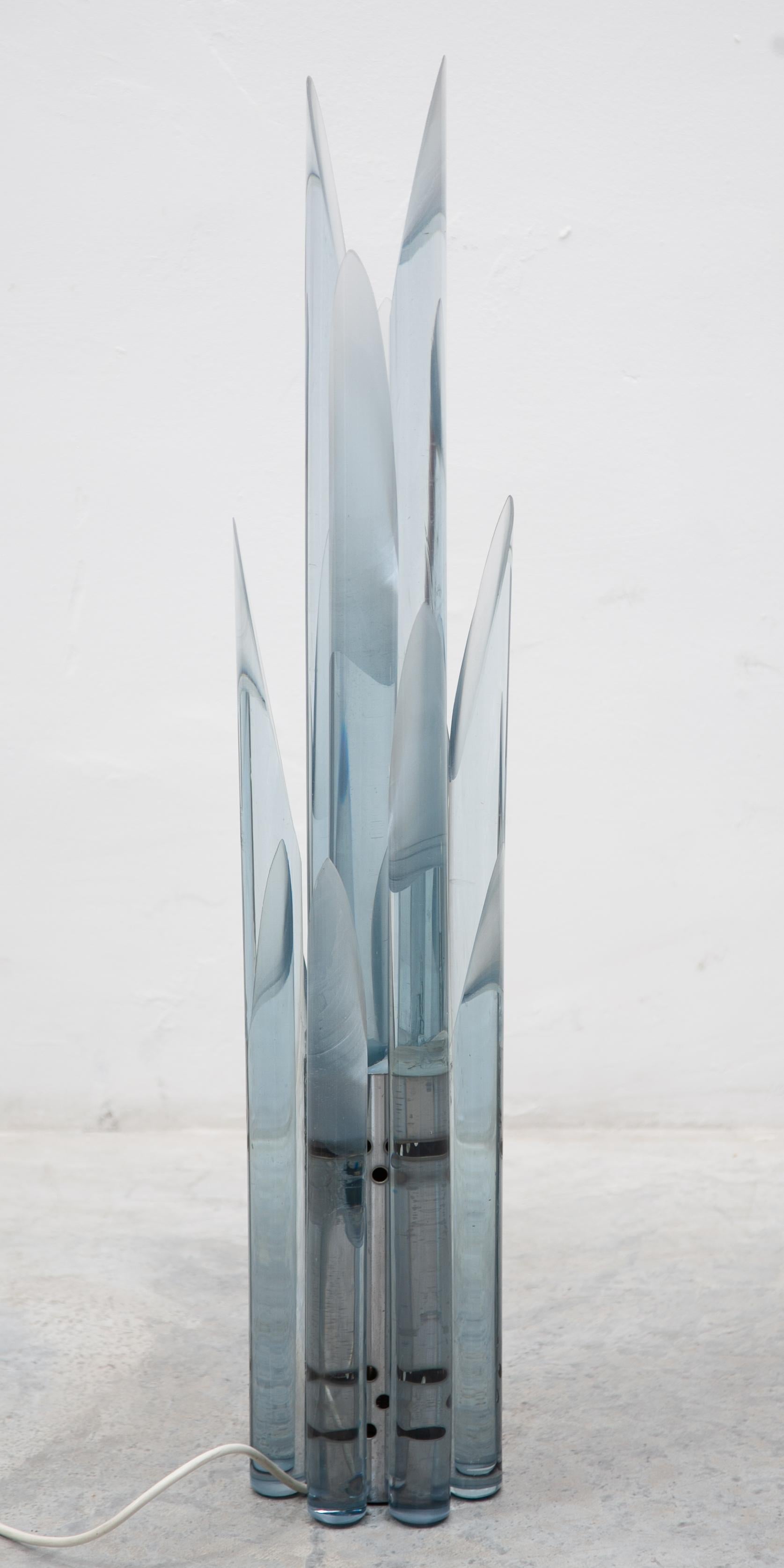 Lámpara de mesa escultórica de cristal macizo tubular facetado de Murano, años 60 en Bueno Estado en Antwerp, BE