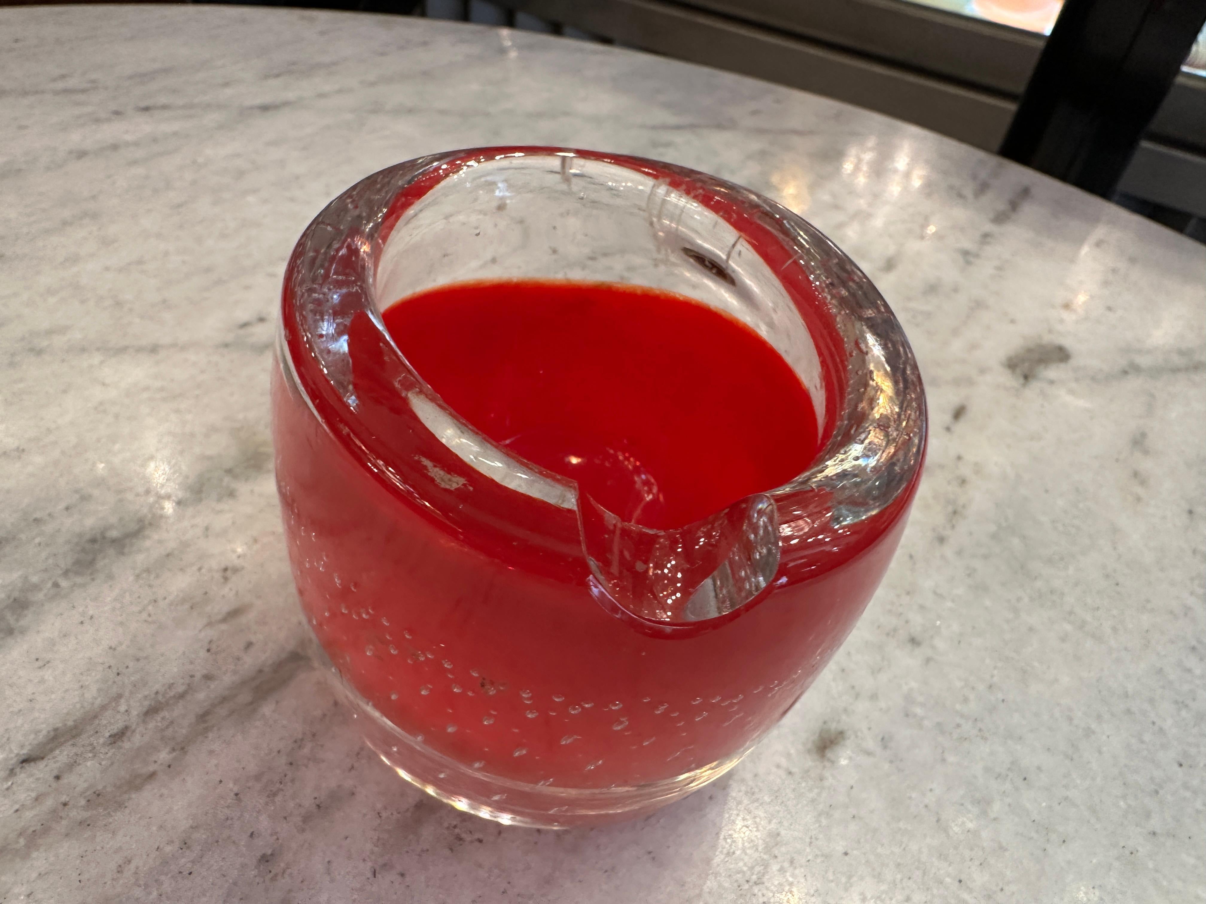 Murano in color red, 1930, Italian, Technique: Bubbles controlled For Sale 6