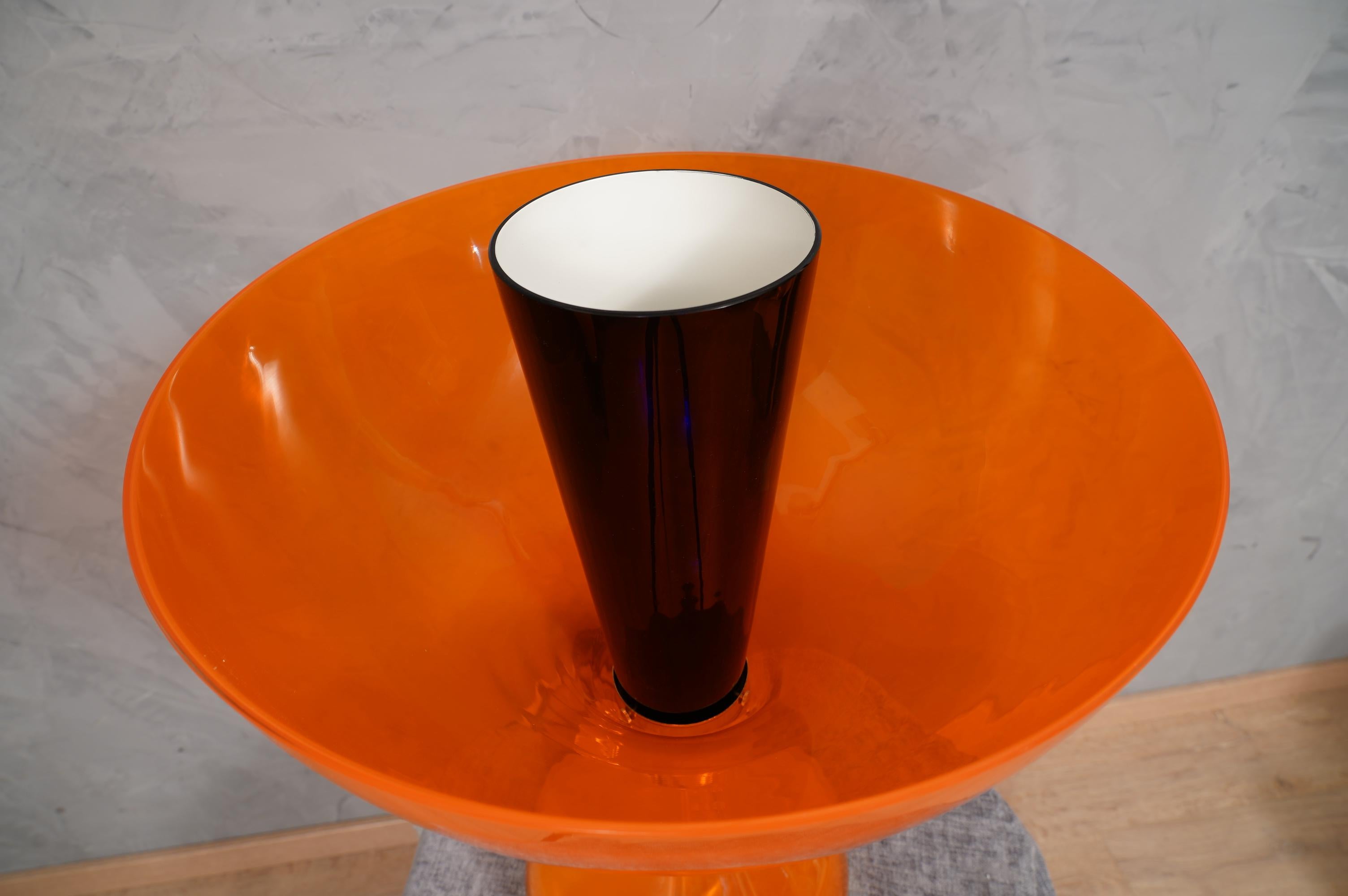 Murano in Style of Vistosi Blown Orange Glass and Brass Table Lamp, 1980 For Sale 1