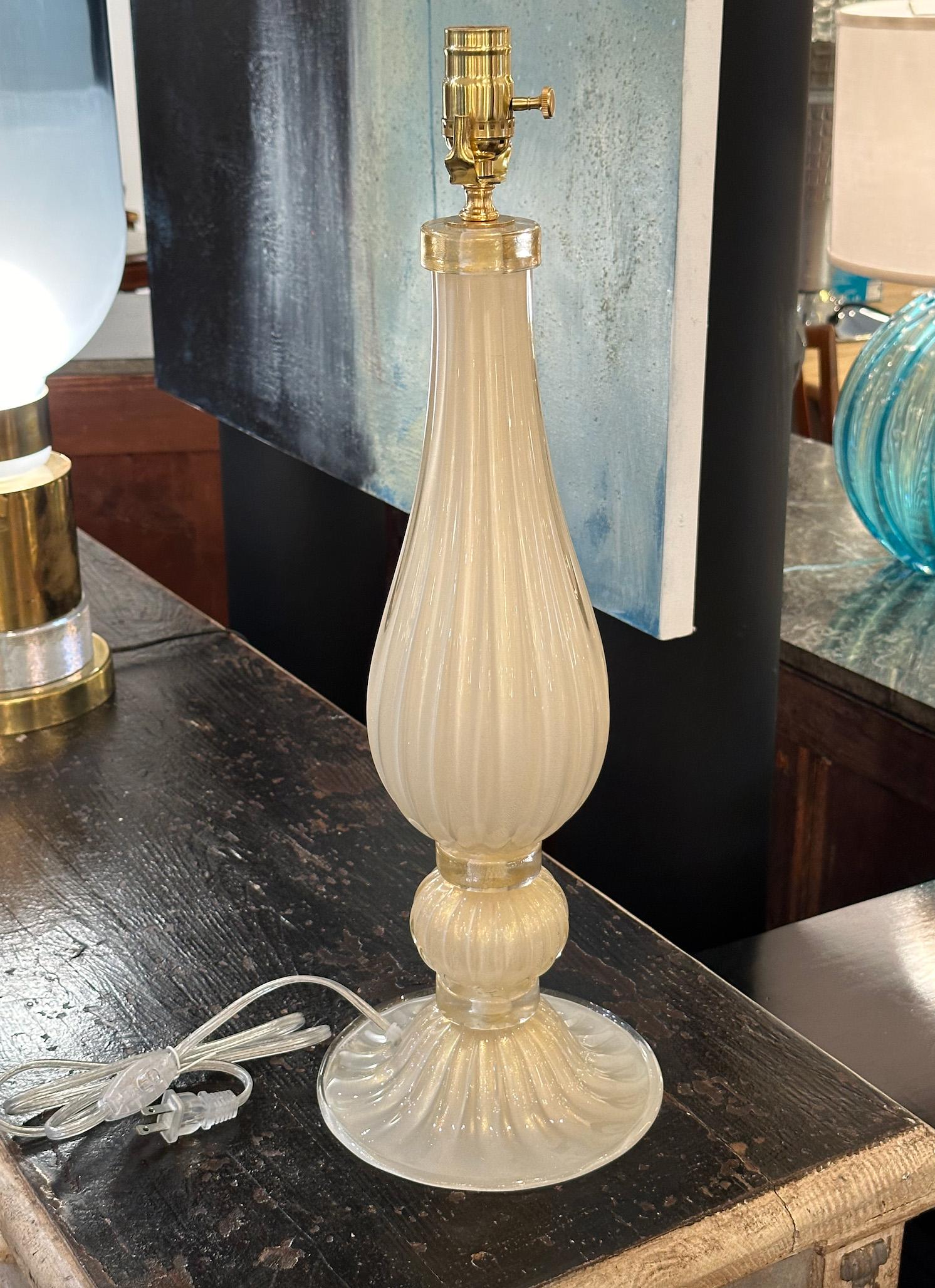 Murano-Tischlampen „Incamiciato“ aus Goldglas im Zustand „Gut“ im Angebot in Austin, TX