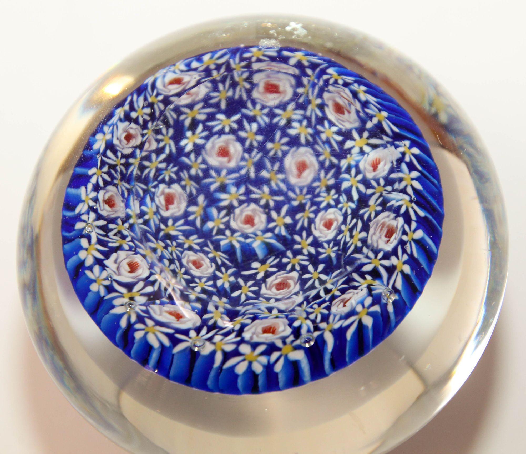 Murano Italian Art Glass Collectable Paper Weight Millefiori Shades of Blue 1960 In Good Condition In North Hollywood, CA