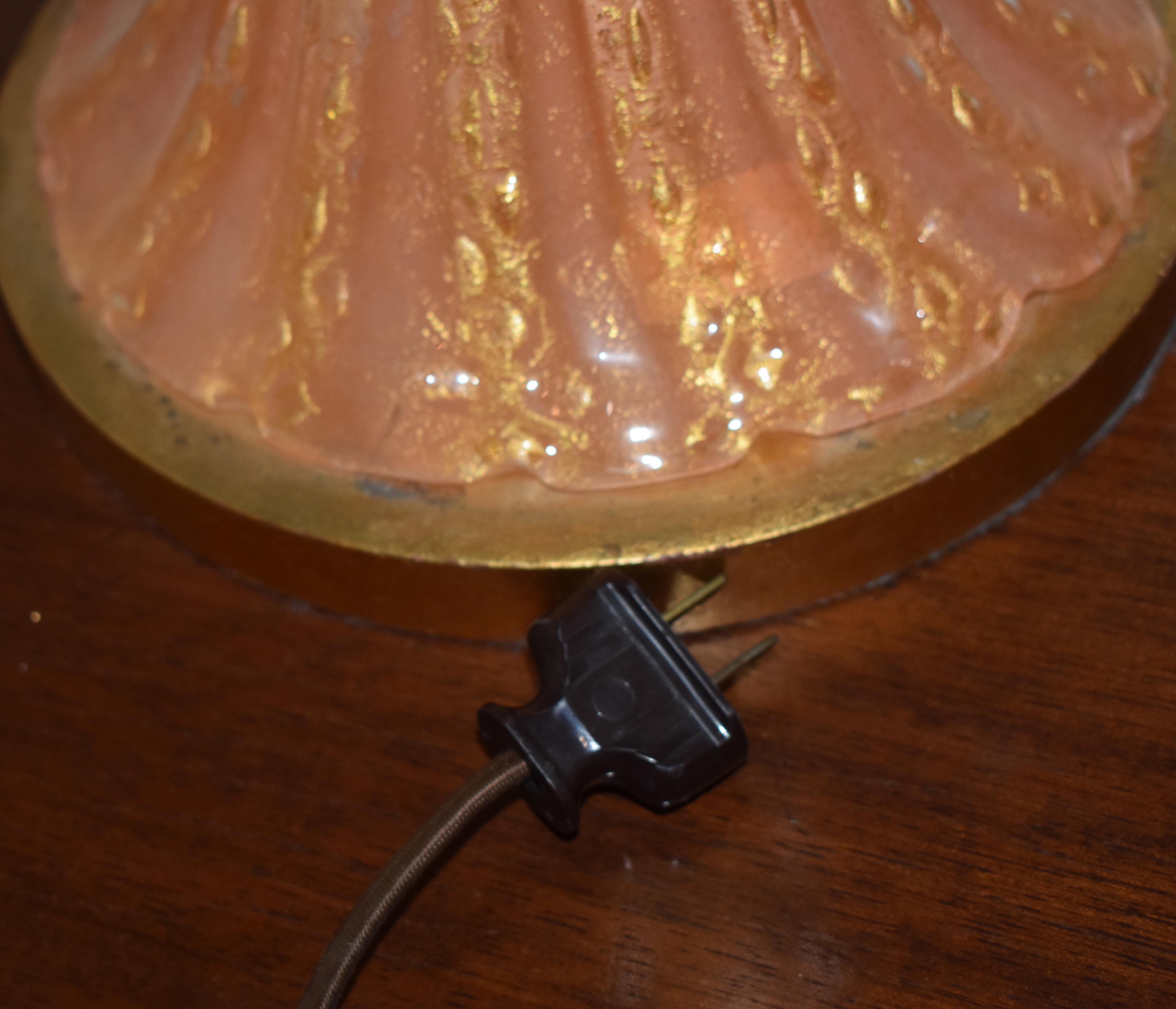 Murano Italian Gold and Salmon Glass Table Lamp For Sale 4