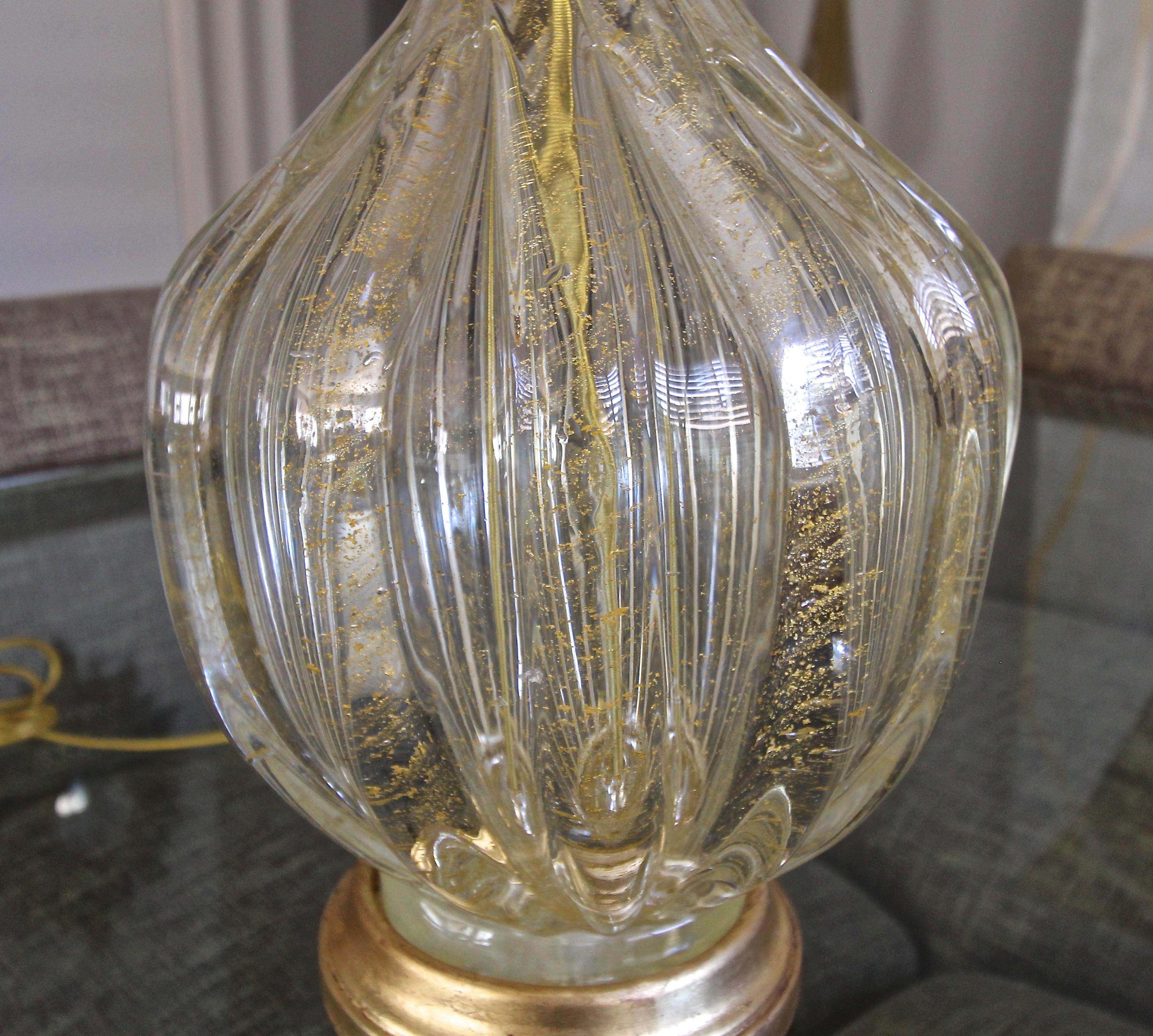 Lampe de bureau italienne de Murano, or et bulles contrôlées transparentes et nervurées en vente 6
