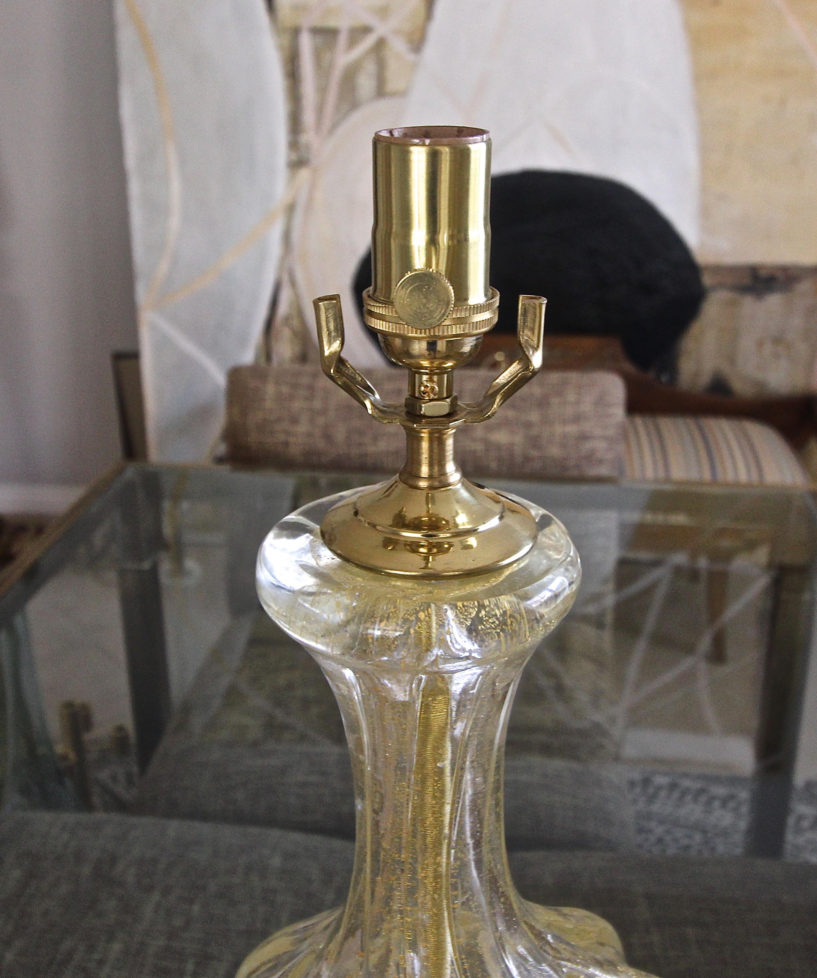 Lampe de bureau italienne de Murano, or et bulles contrôlées transparentes et nervurées en vente 4