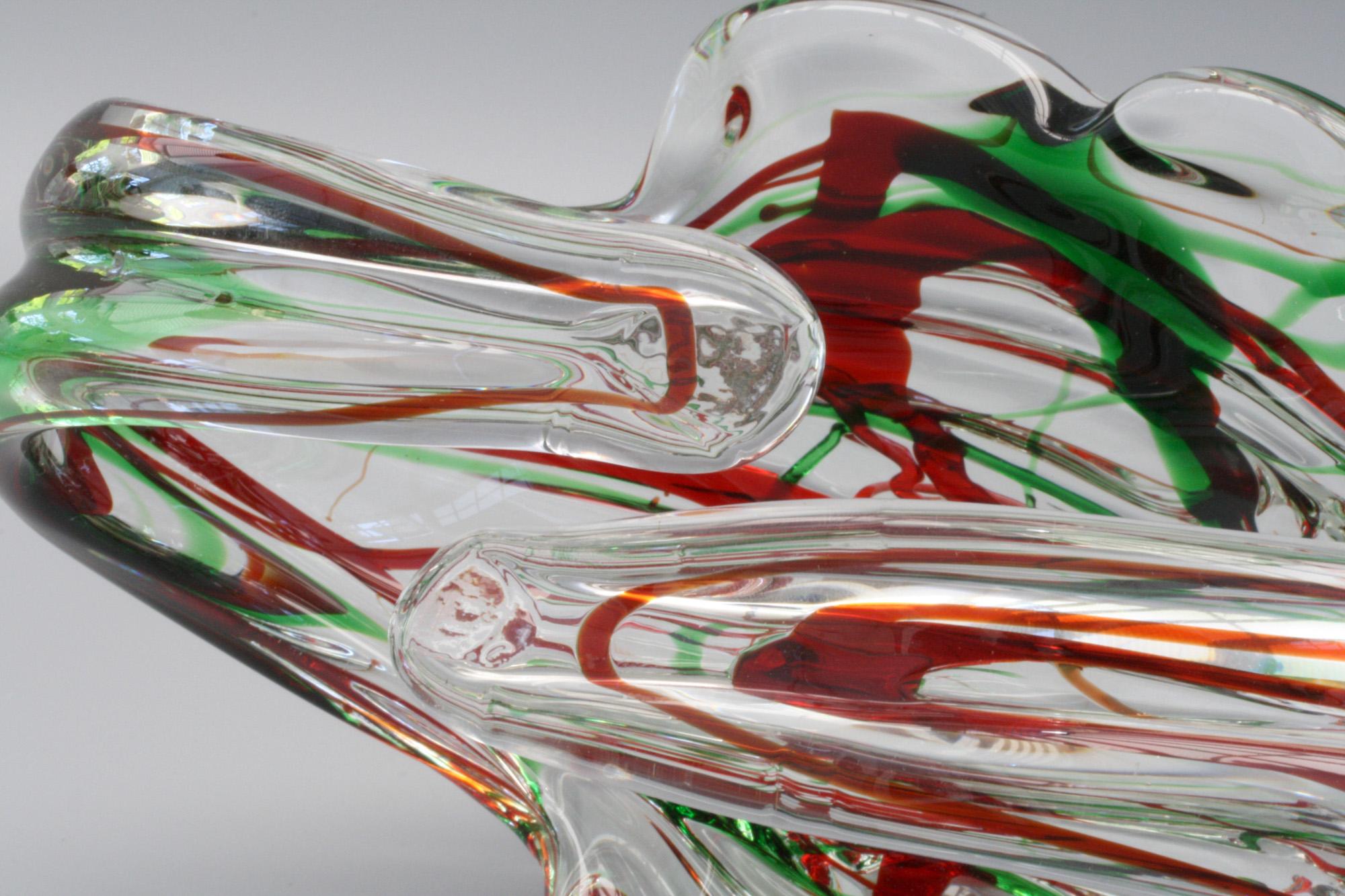 Murano Italian Midcentury Art Glass Bowl with Red and Green Trailed Designs For Sale 2