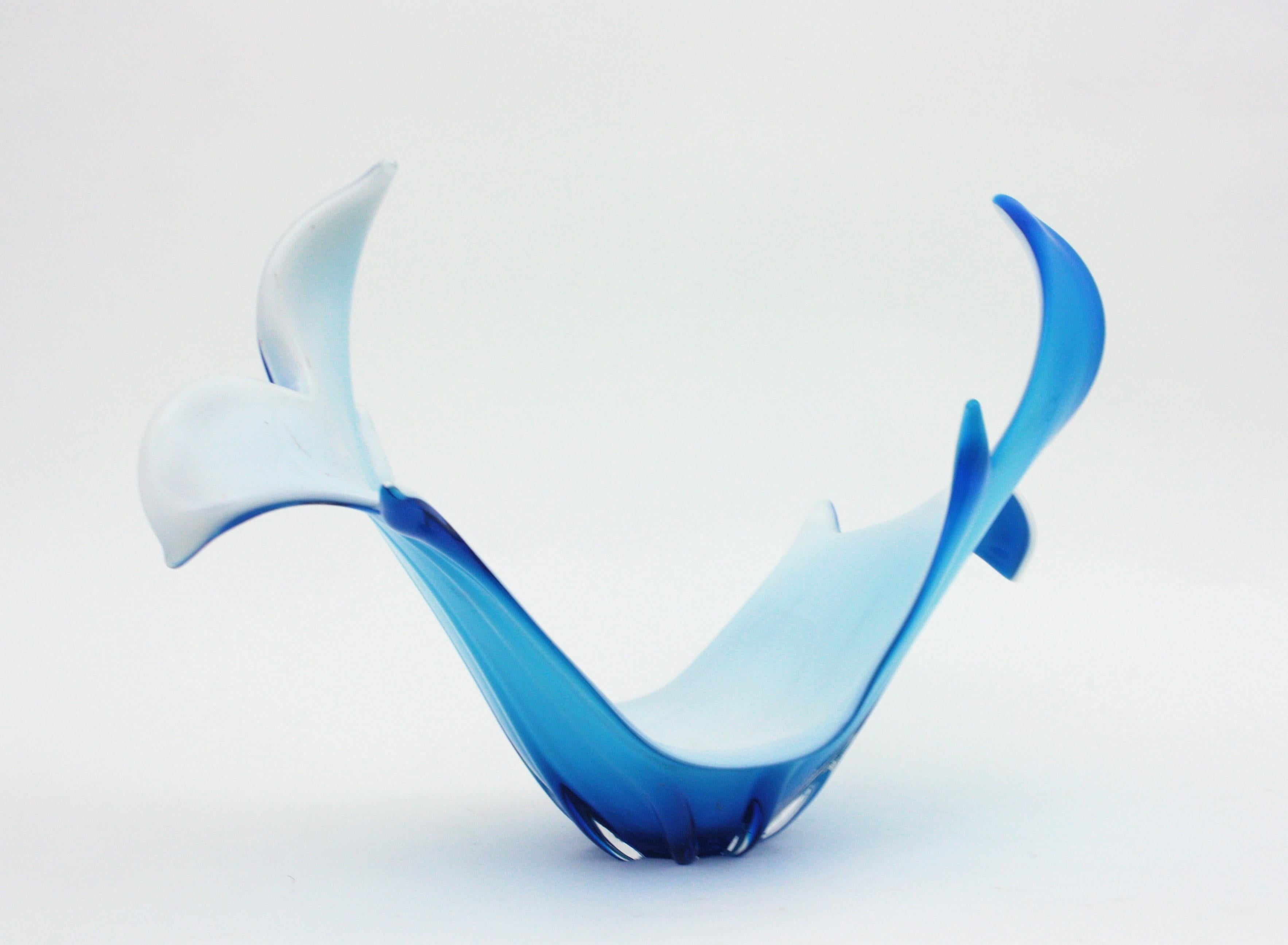 Murano Italian Modernist Blue White Glass Centerpiece Vase  3