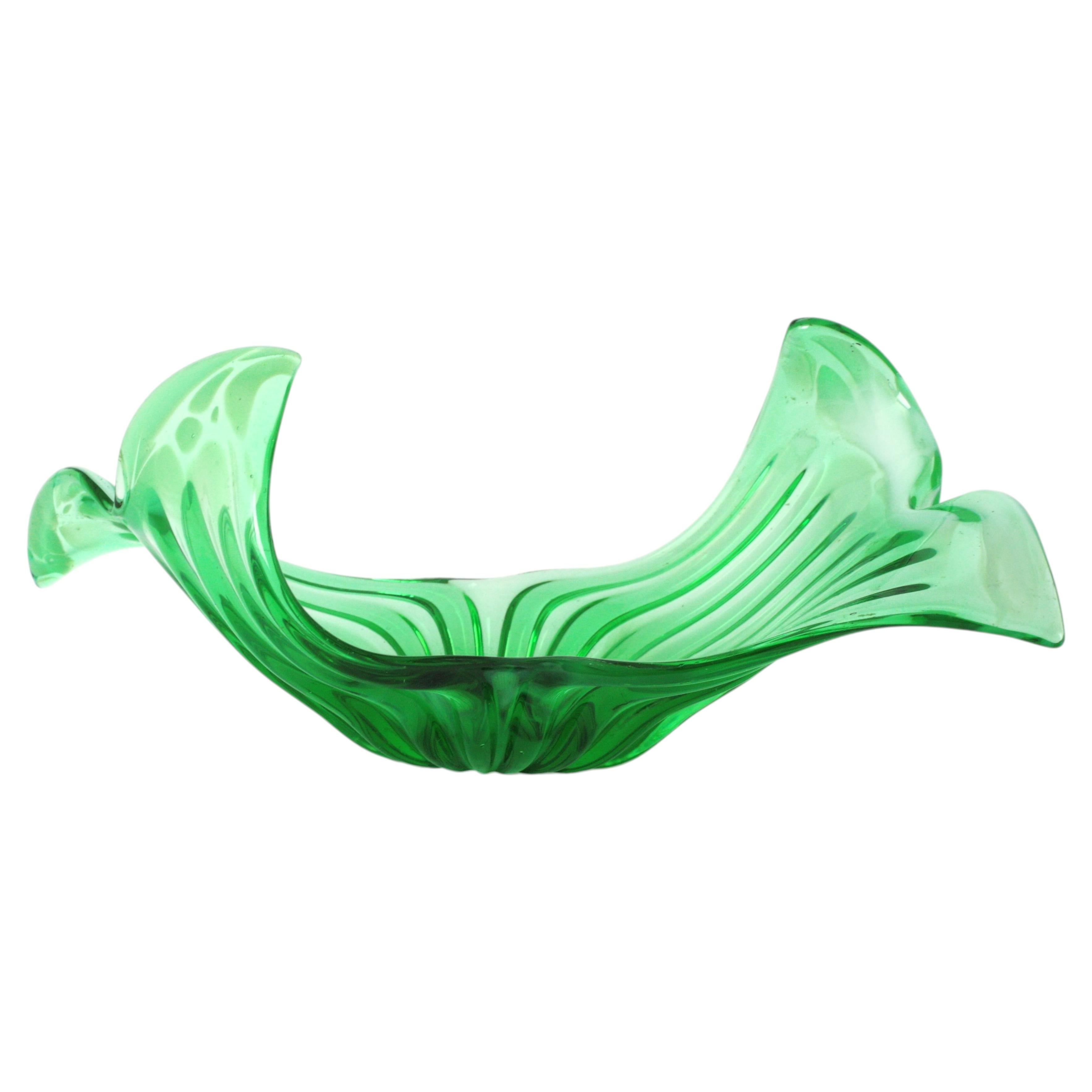 Vaso centrotavola in vetro verde modernista di Murano, 1960