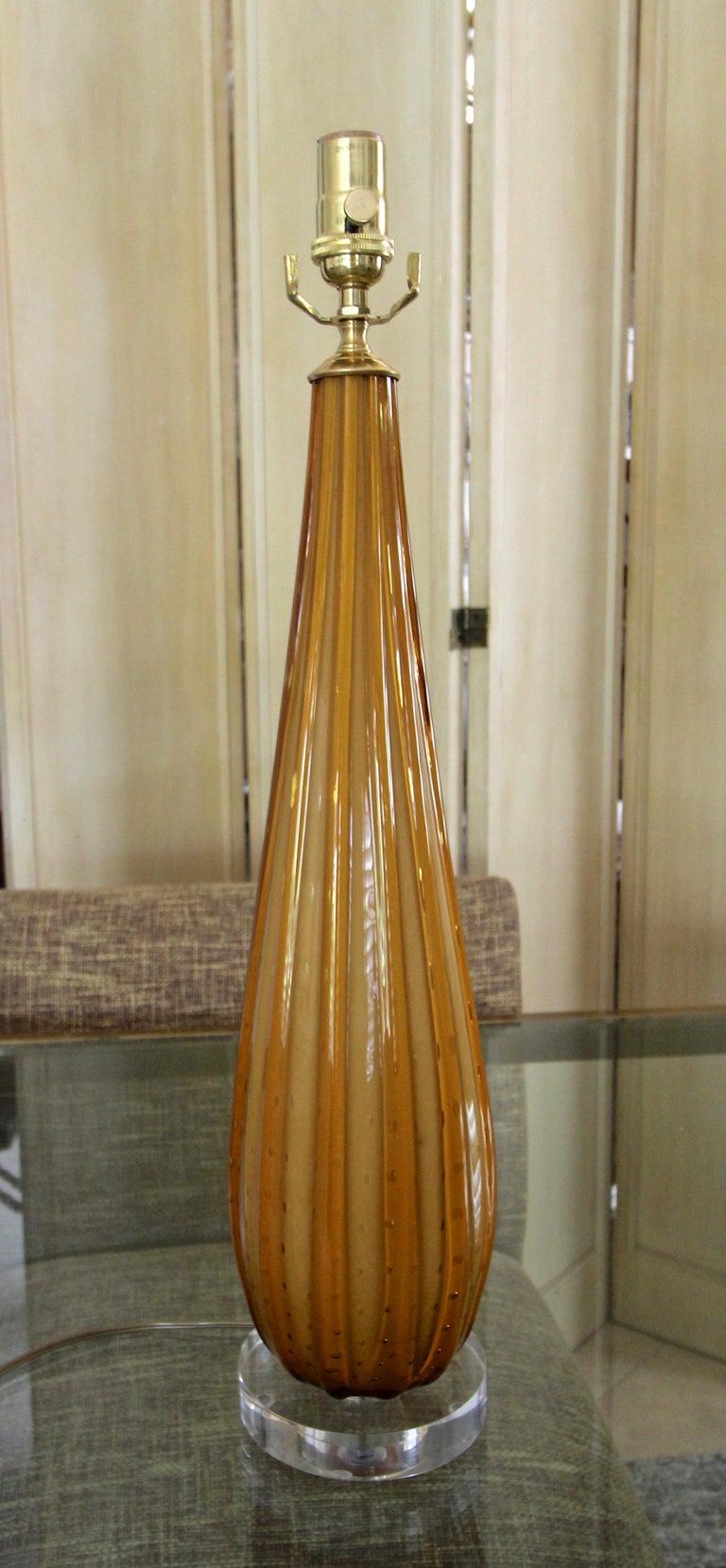 Mid-20th Century Murano Italian Orange Ribbed Glass Table Lamp For Sale
