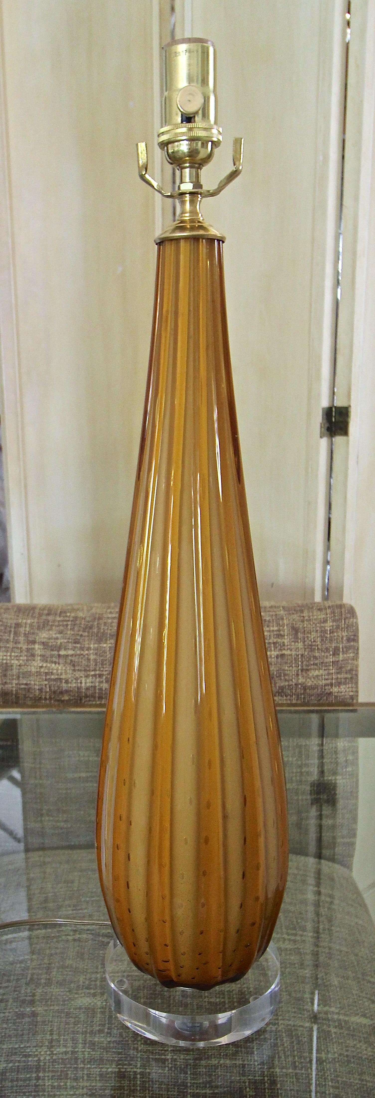 Italienische Murano-Tischlampe aus geripptem Muranoglas in Orange im Angebot 1
