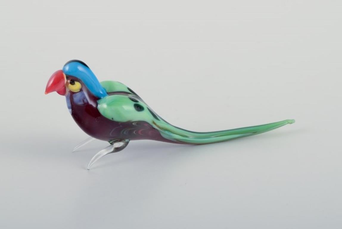 Murano, Italy. A collection of four miniature glass bird figurines. For Sale 2
