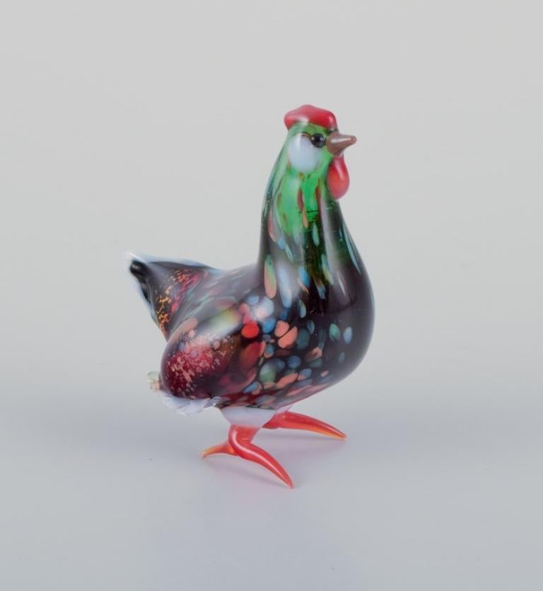 Milieu du XXe siècle Murano, Italie. Une collection de trois figurines d'oiseaux miniatures en verre. en vente