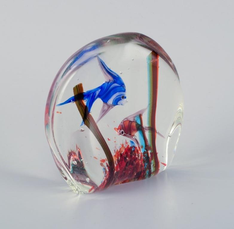 Murano, Italy, aquarium sculpture in art glass.
Approximately 1970.
In perfect condition.
Dimensions: H 11.5 cm x D 11.0 cm.