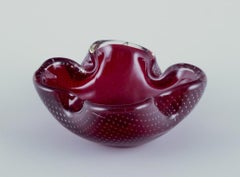 Murano, Italy. Art glass bowl in purple glass. Approx. 1960s/1970