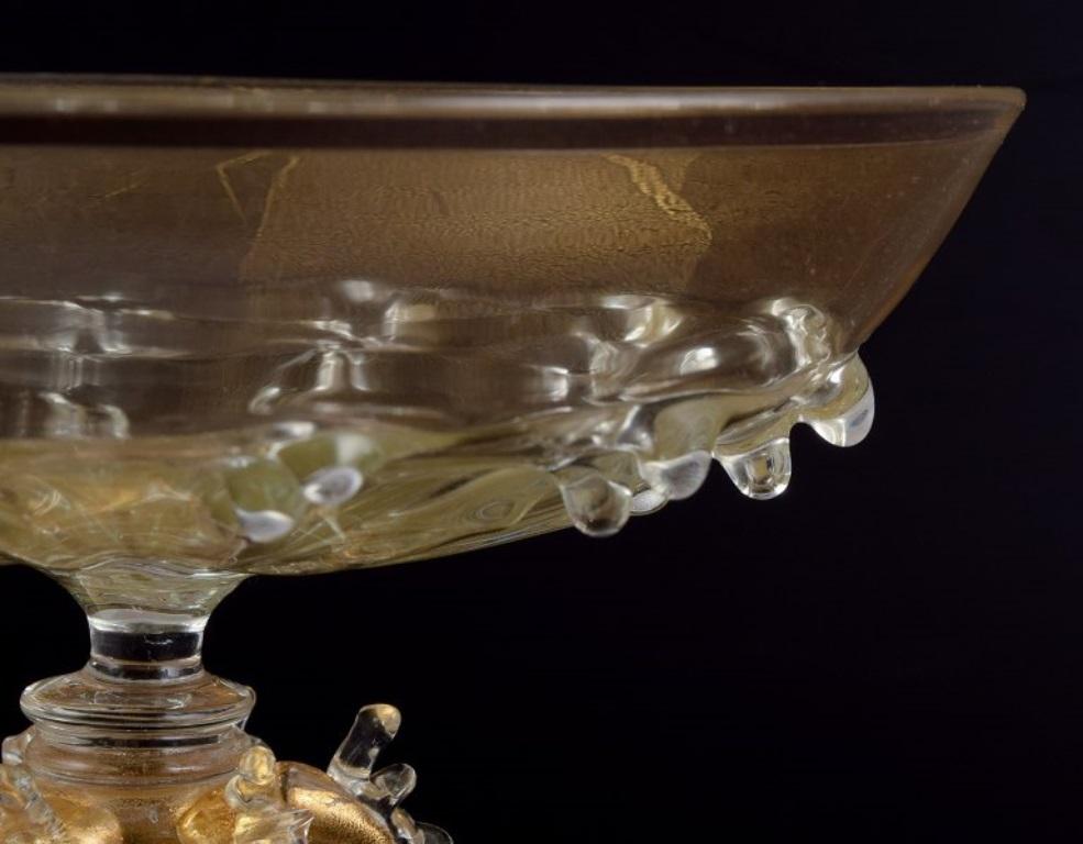 Murano, Italie. Centre de table en verre d'art. Craft avec des hippocampes. en vente 2