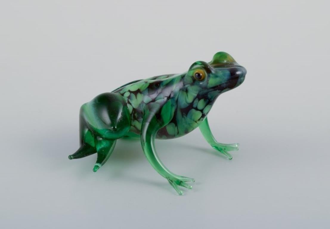 Art Glass Murano, Italy. collection of five miniature glass figurines of frogs For Sale