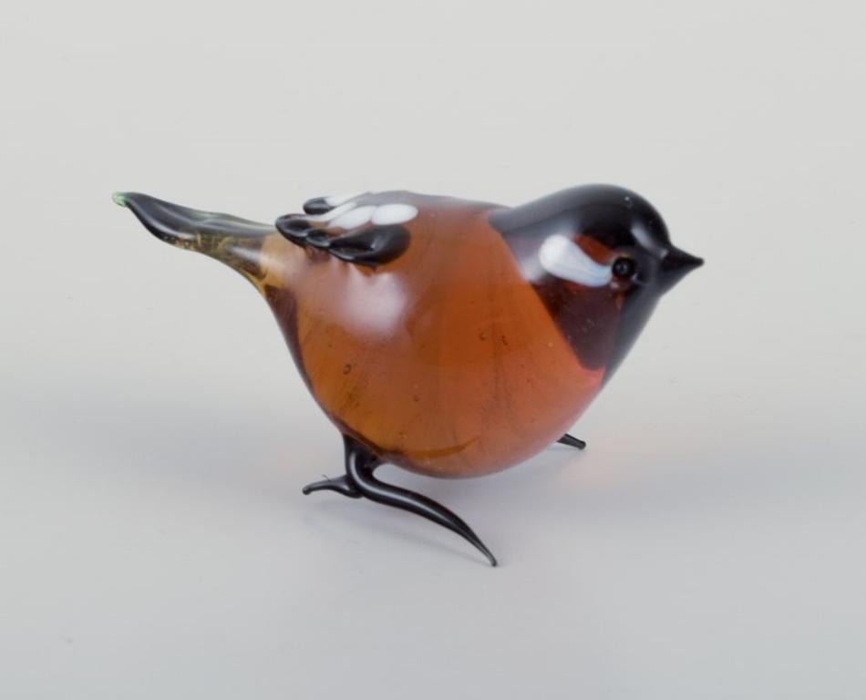 Murano, Italy. Collection of four miniature glass bird figurines. In Excellent Condition For Sale In Copenhagen, DK