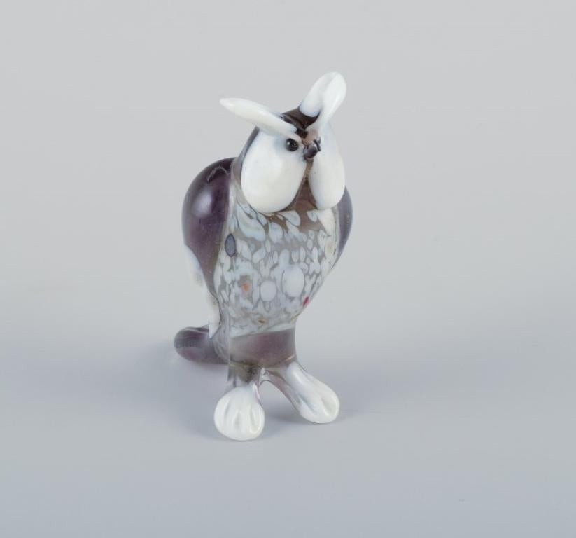 Italian Murano, Italy. Collection of three miniature glass figurines of owls. For Sale