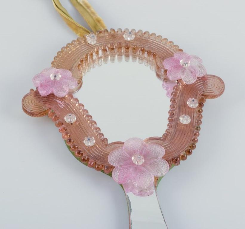 Italian Murano, Italy. Hand mirror in art glass decorated with pink flowers.  For Sale