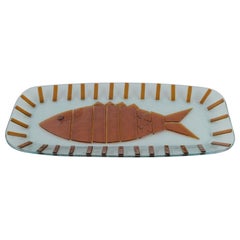 Murano, Italien. Große Kunstglasschale in modernem Stil mit Fischmotiv.