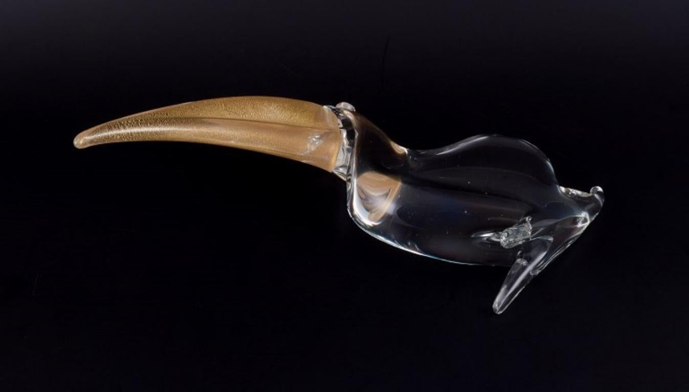 Art Glass Murano, Italy. Large art glass sculpture of a toucan in clear glass.