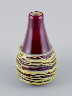 Murano, Italy, large mouth-blown spaghetti vase in burgundy art glass. 1970s.