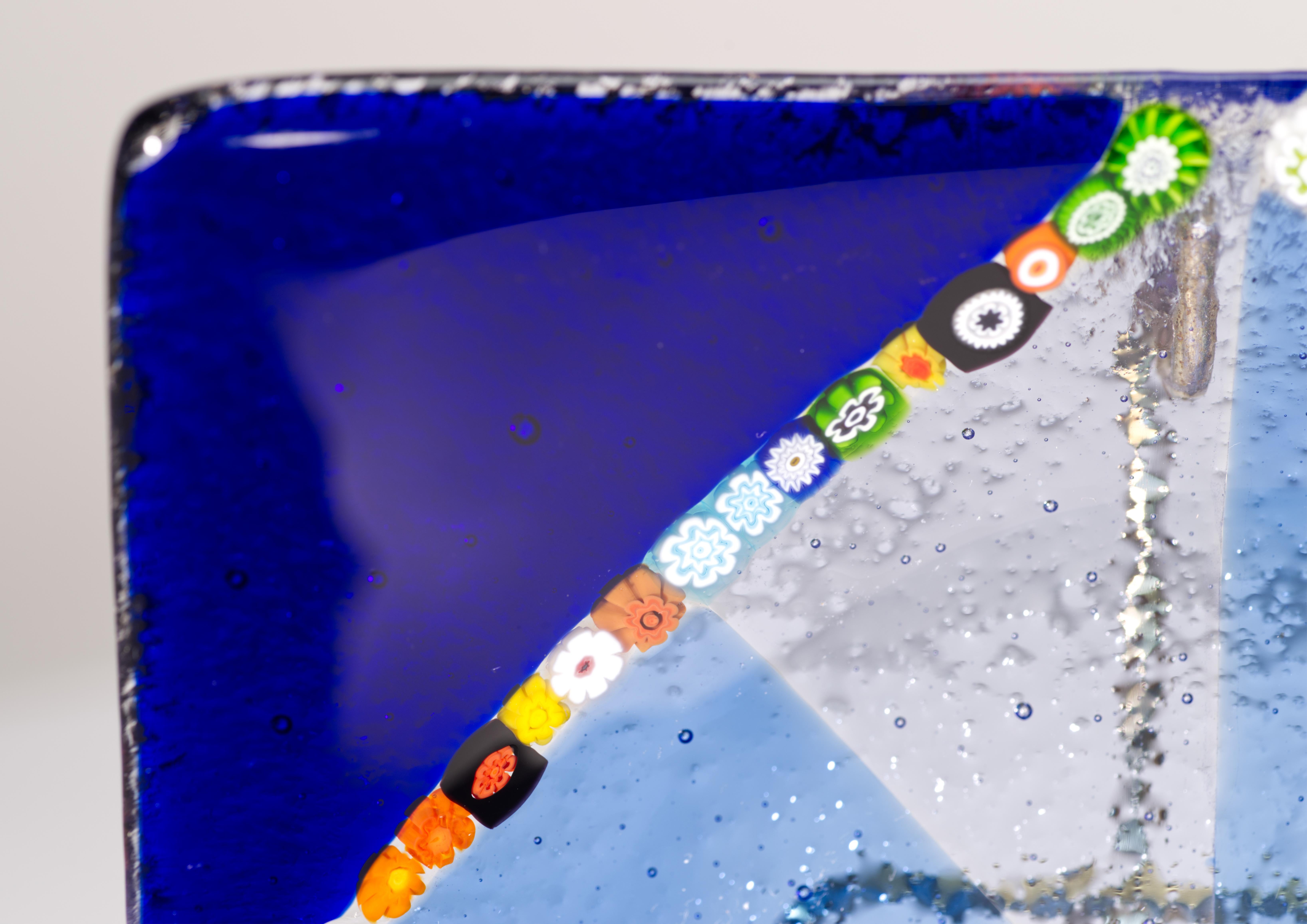 Plateau ou bol carré en verre bleu Millefiori de Murano, Italie en vente 1