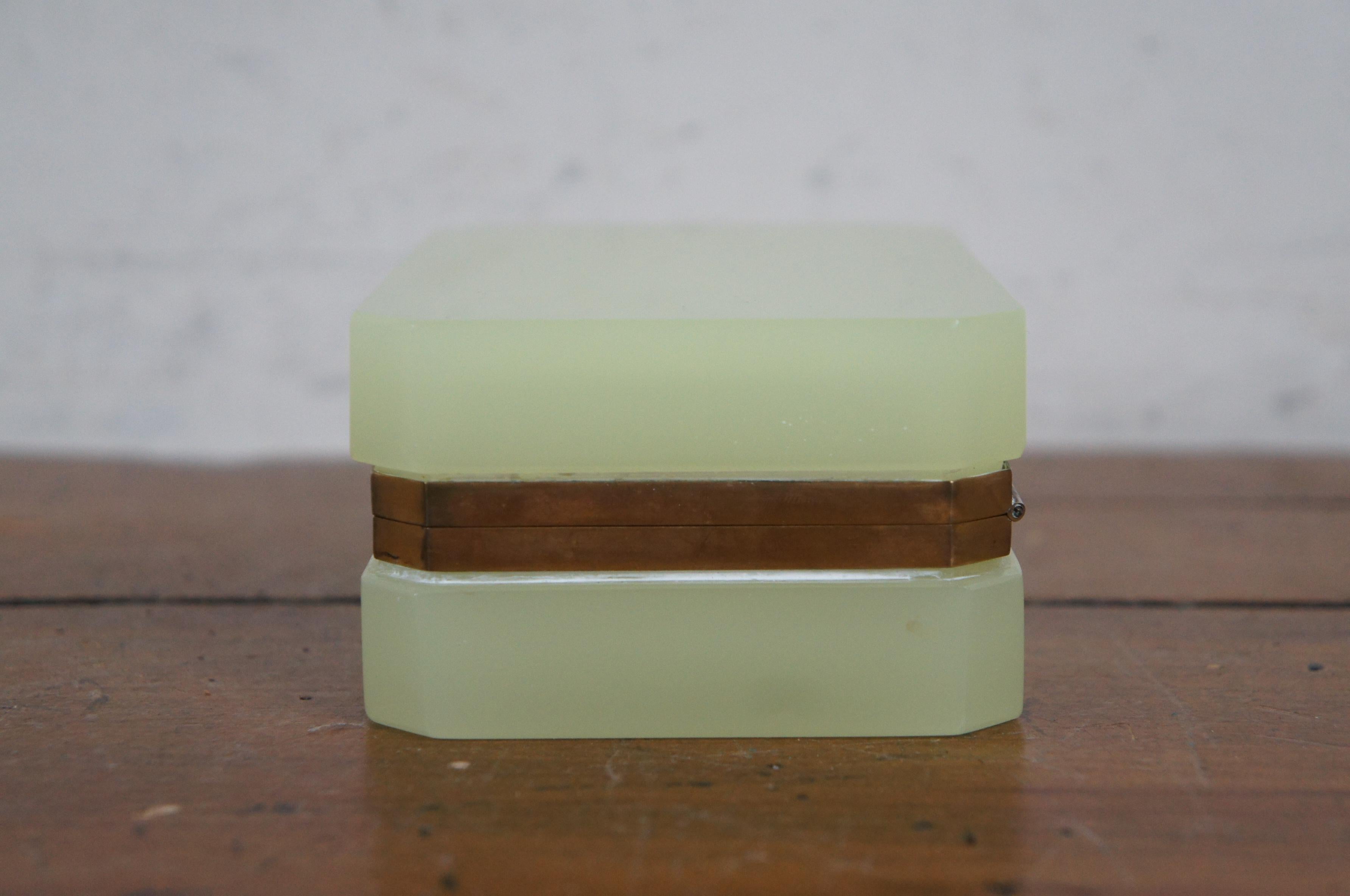 Opaline Glass Murano Italy Opaline Uranium Vaseline Green Glow Glass Trinket Box Casket