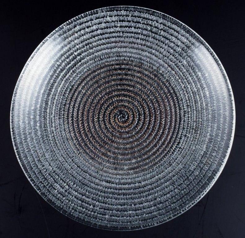 Murano, Italien, Satz von sechs Klarglastellern mit spiralförmigem Dekor (Ende des 20. Jahrhunderts) im Angebot