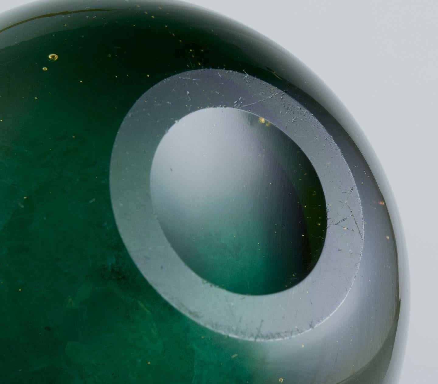 Milieu du XXe siècle Murano, Italie. Vase en verre d'art Greene & Greene de forme bulbeuse. Environ 1960 en vente