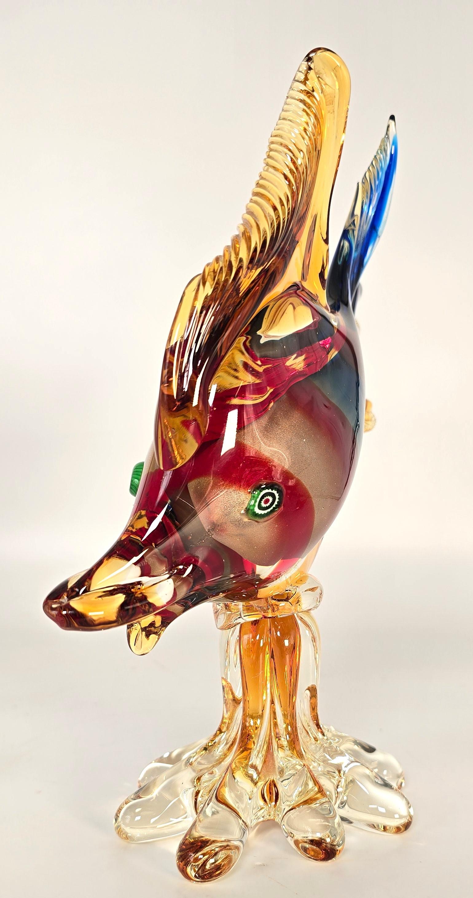 Murano großer Glasfisch mit Millefiori-Glasaugen um 1950 (Italienisch) im Angebot