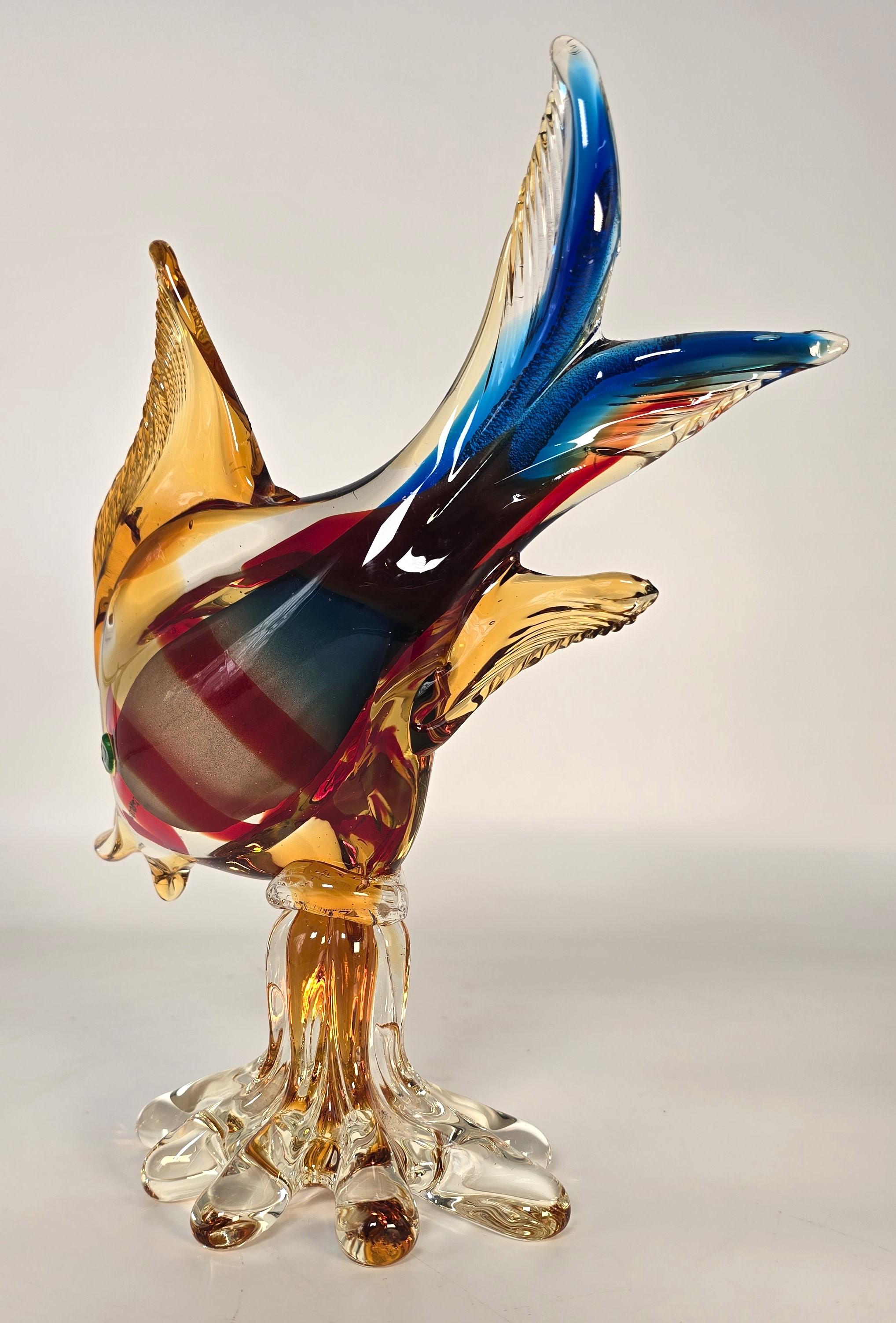 Murano großer Glasfisch mit Millefiori-Glasaugen um 1950 im Zustand „Gut“ im Angebot in Central England, GB