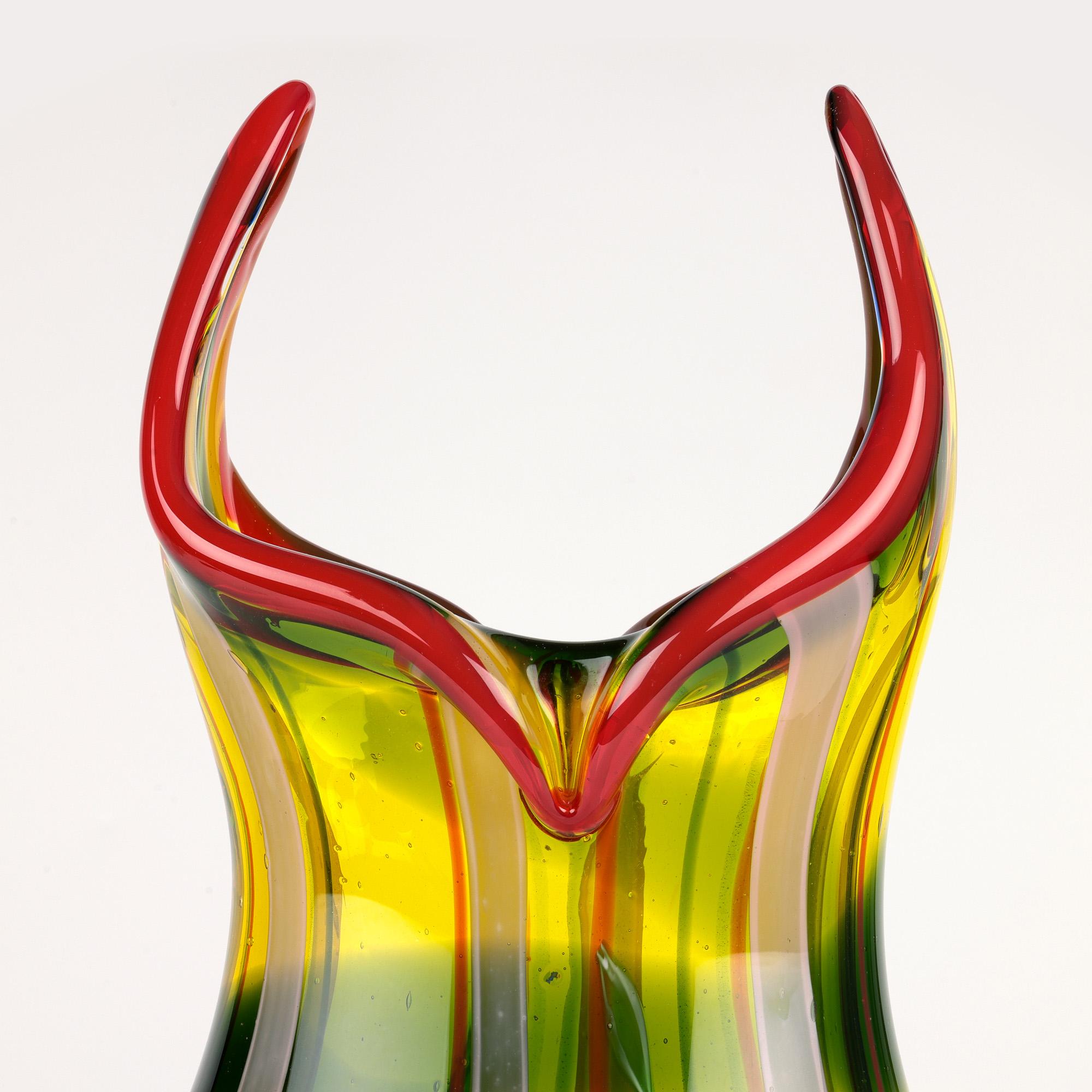 Grand vase en verre d'art jaune de Murano avec murrine et ruban en vente 4