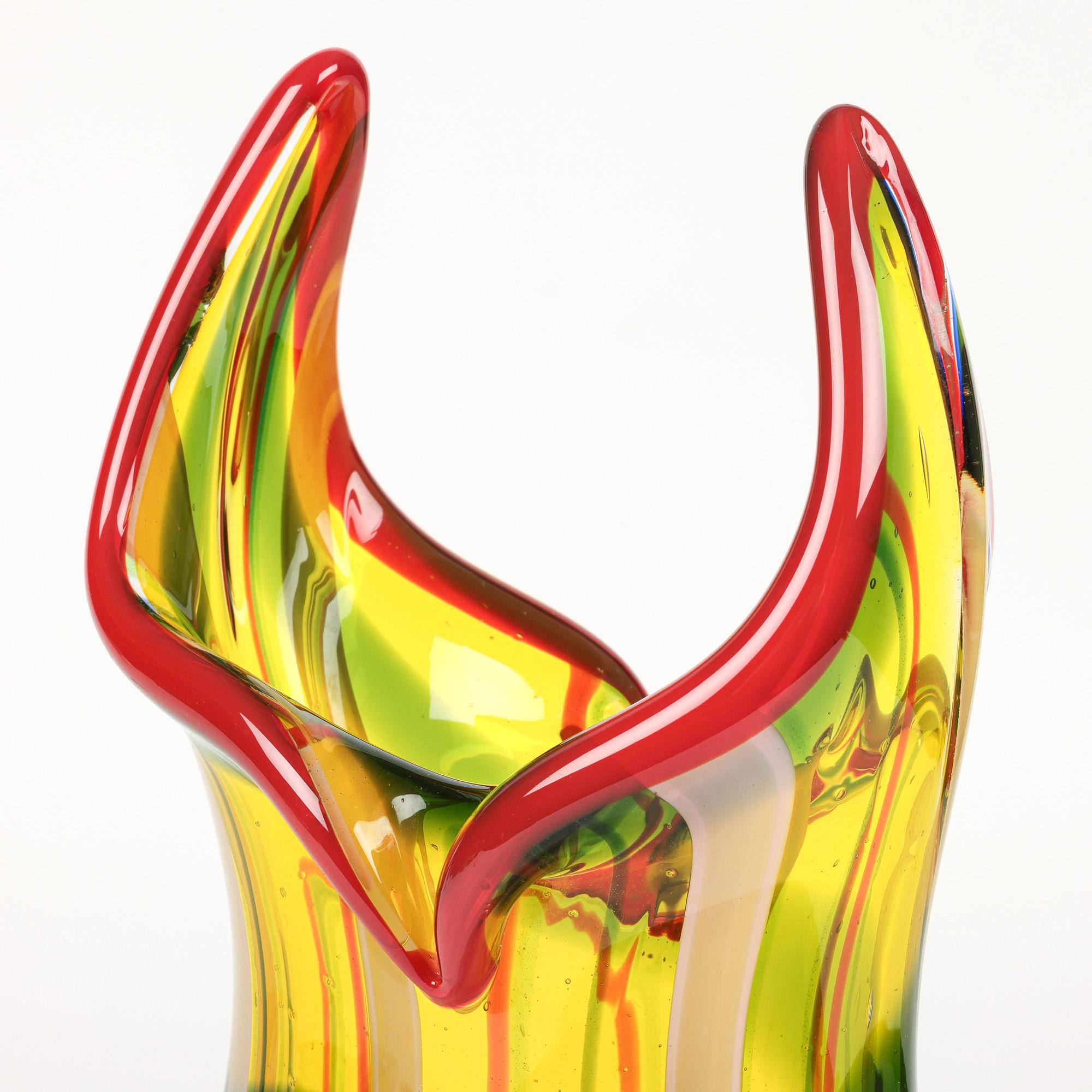 Grand vase en verre d'art jaune de Murano avec murrine et ruban en vente 7